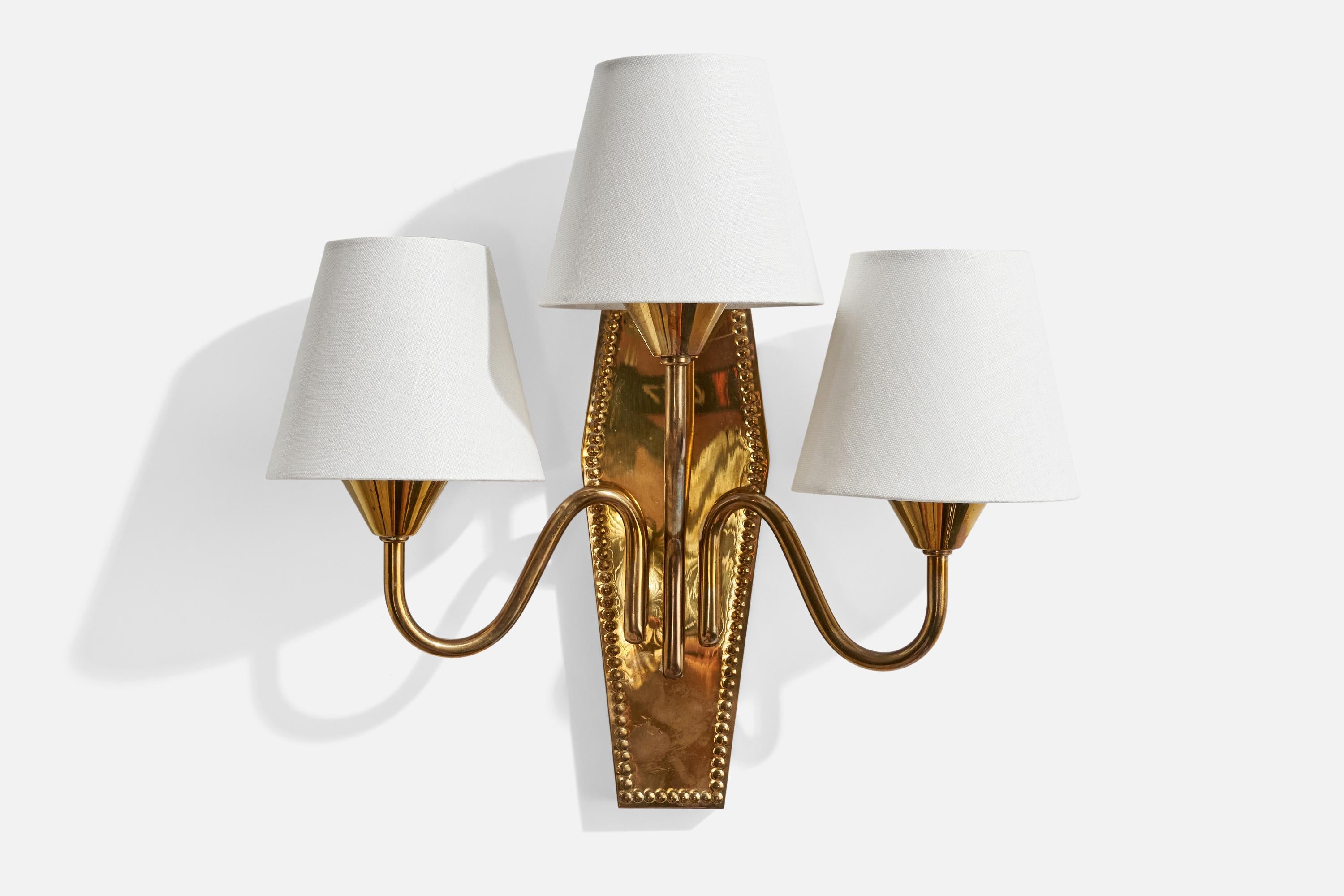 Suédois Designer suédois, Lights murales, laiton, tissu, Suède, années 1950 en vente