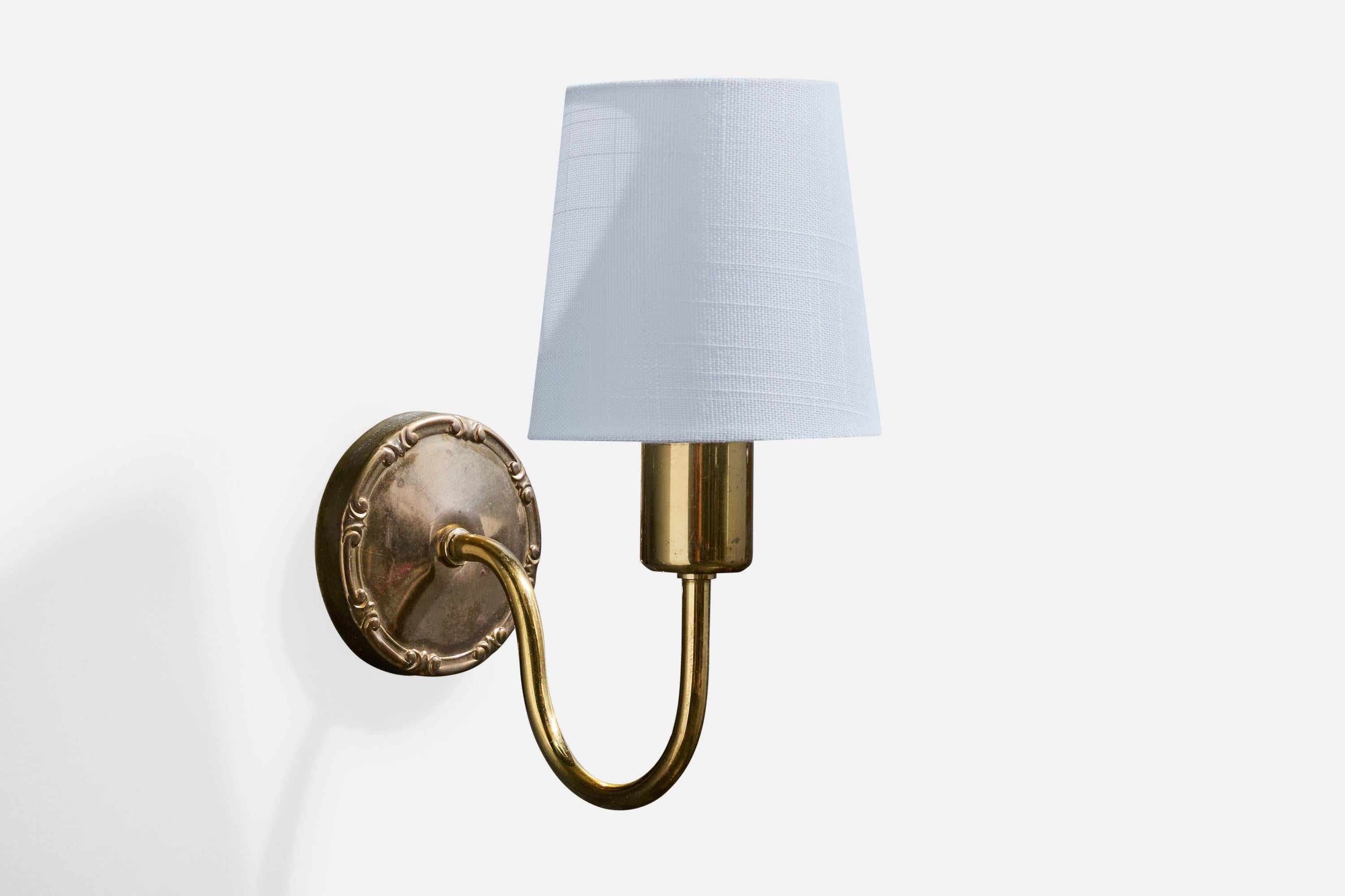 Suédois Designer suédois, Lights murales, laiton, tissu, Suède, années 1950 en vente