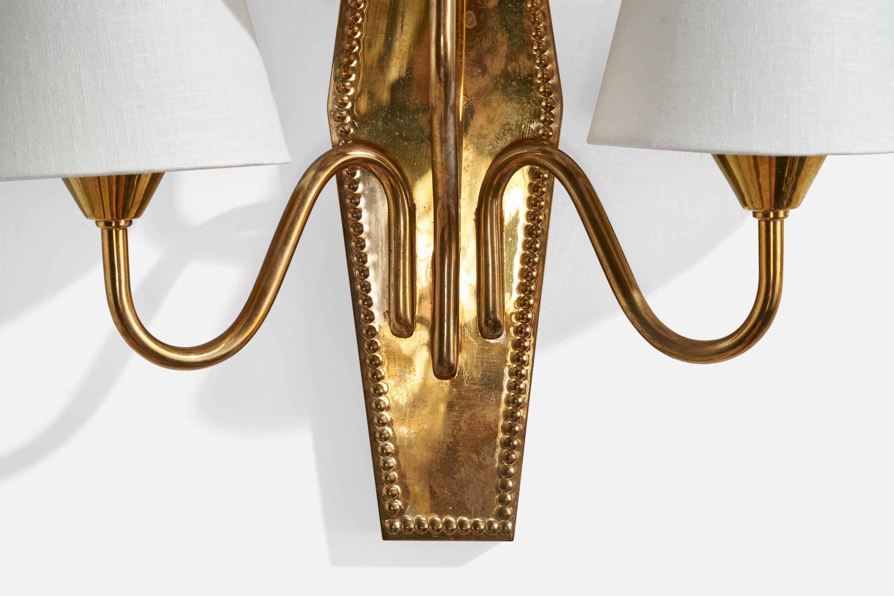 Designer suédois, Lights murales, laiton, tissu, Suède, années 1950 en vente 1