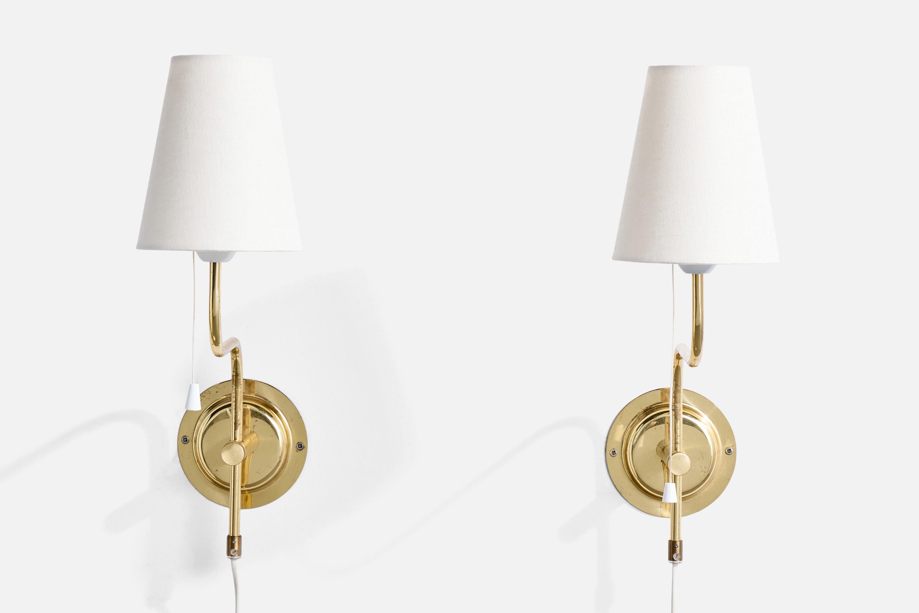 Swedish Designer, Wall Lights, Brass, Fabric, Sweden, 1980s In Good Condition For Sale In High Point, NC