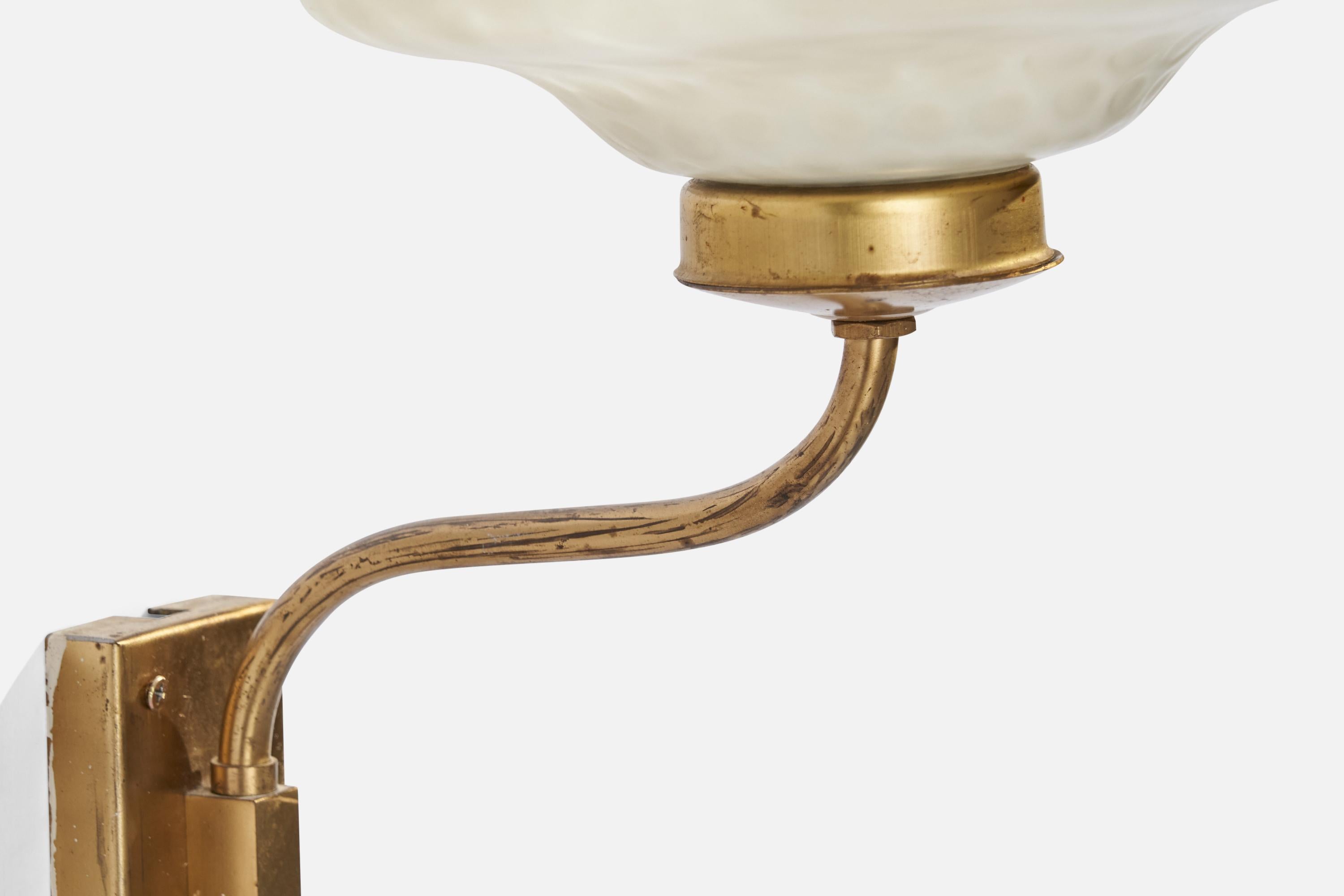 Swedish Designer, Wall Lights, Brass, Glass, Sweden, 1940s In Good Condition For Sale In High Point, NC