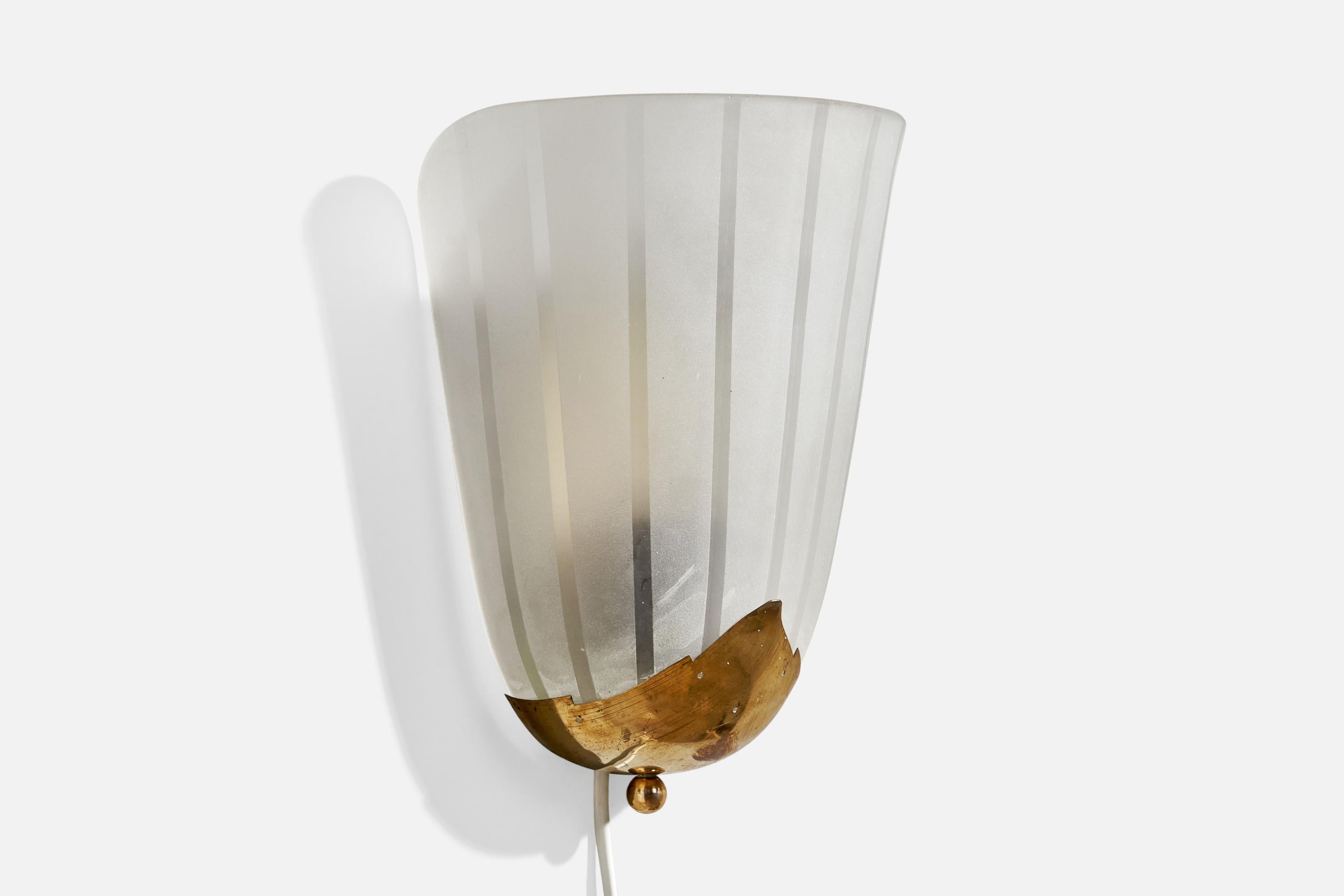 Swedish Designer, Wall Lights, Brass, Glass, Sweden, 1940s In Good Condition In High Point, NC