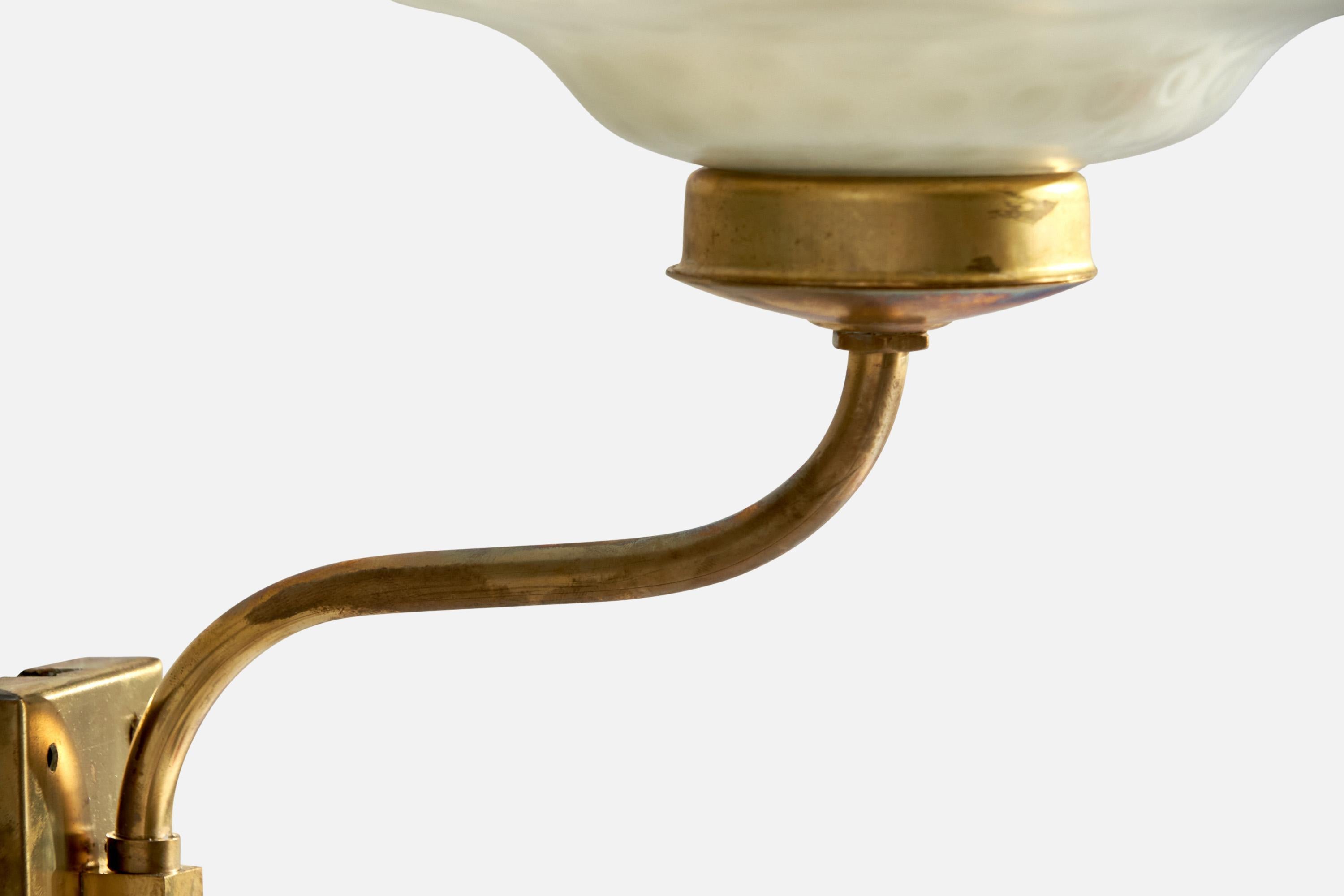 Laiton Design/One, Lights, laiton, verre, Suède, années 1940 en vente