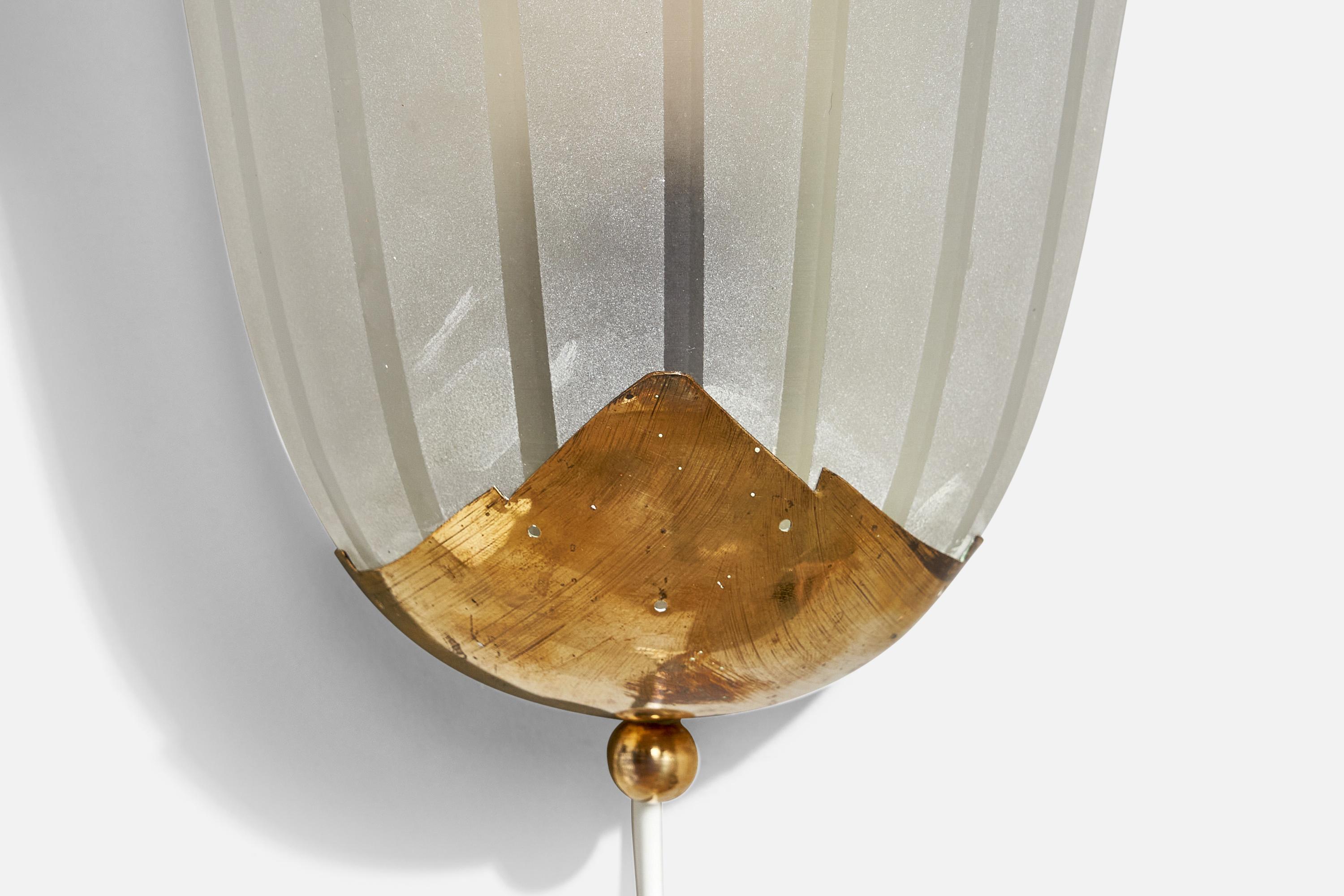 Swedish Designer, Wall Lights, Brass, Glass, Sweden, 1940s 3