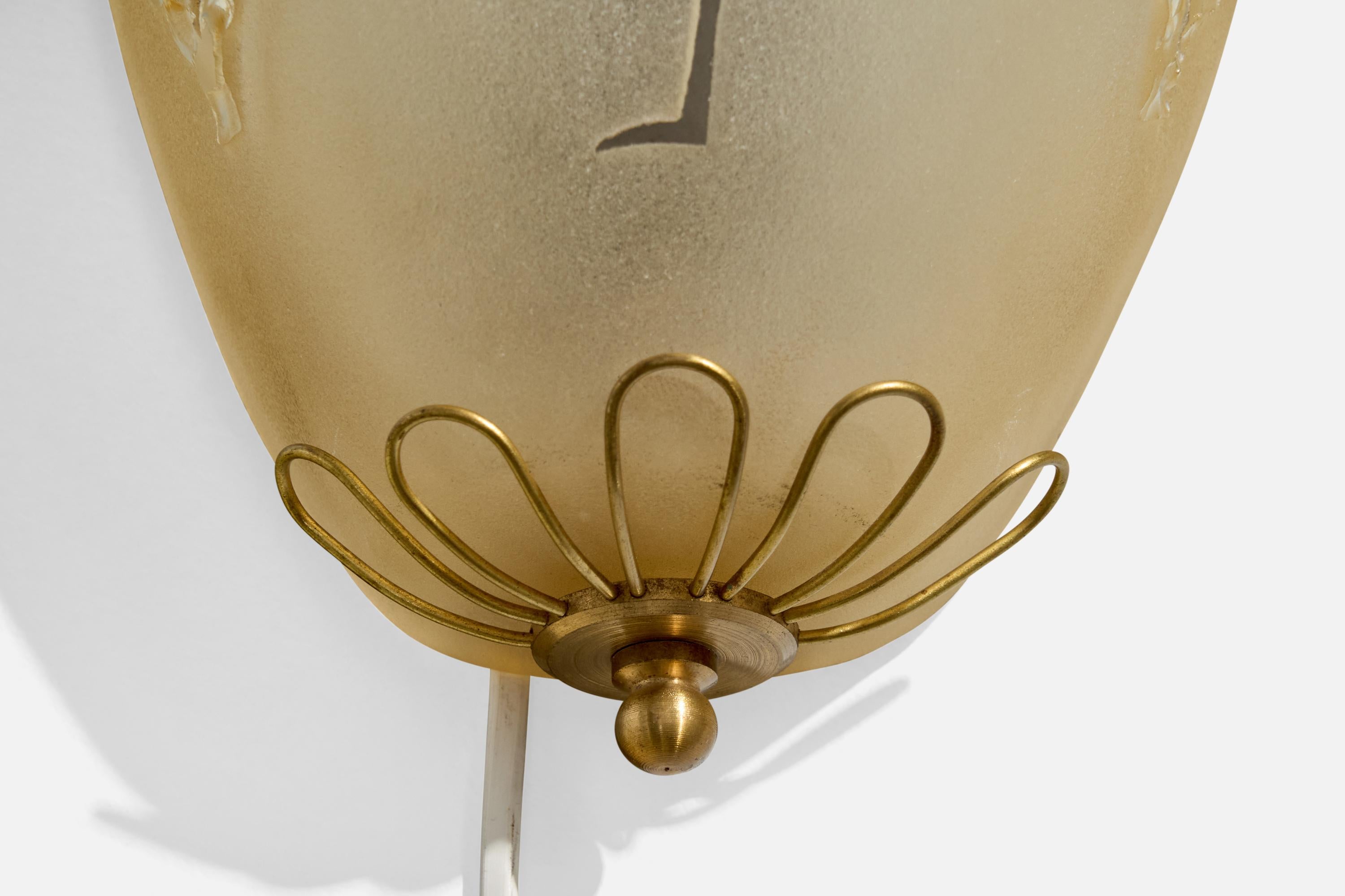 Swedish Designer, Wall Lights, Brass, Glass, Sweden, 1940s For Sale 4