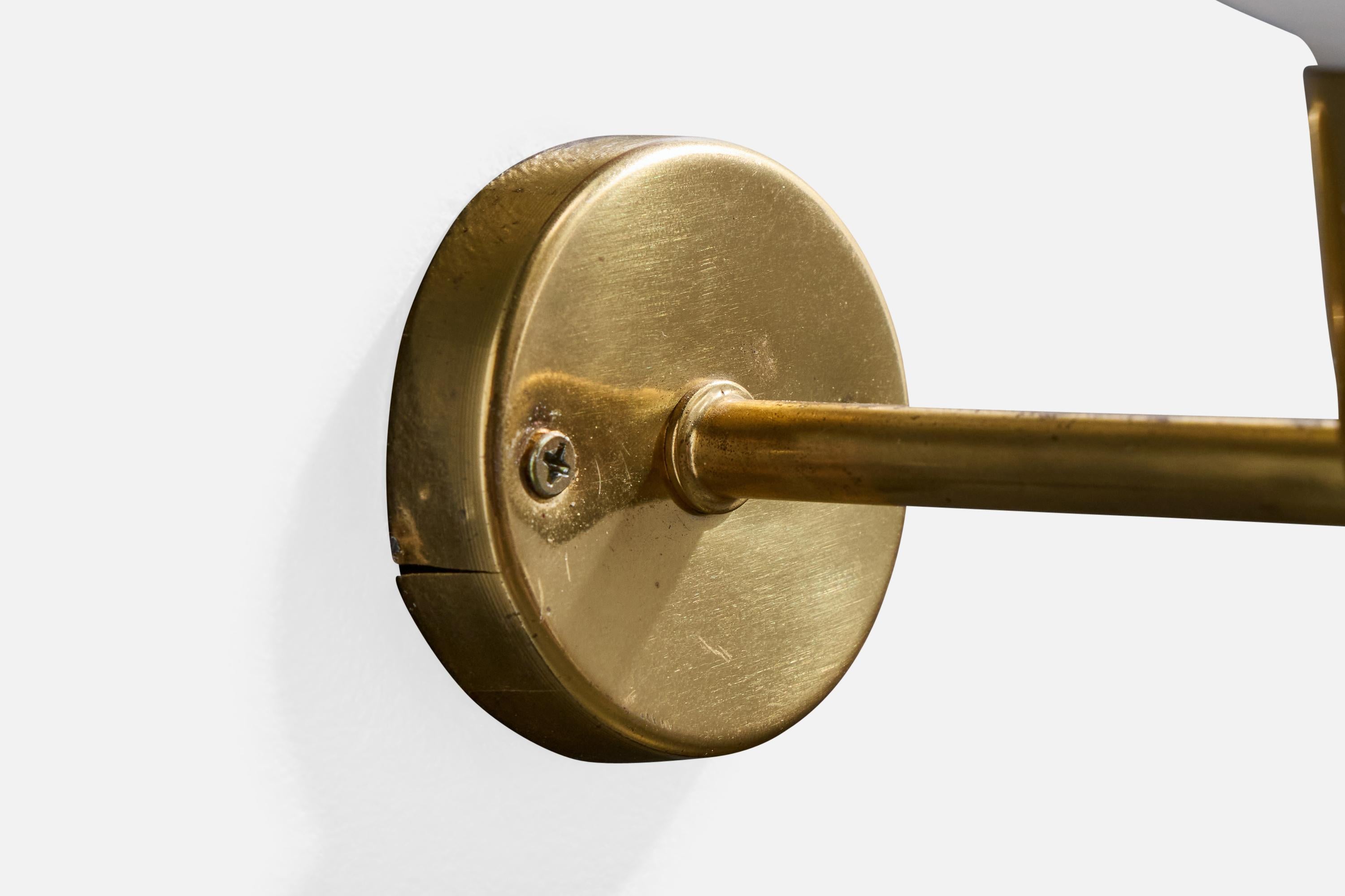 Diseñador sueco, Apliques, Latón, Vidrio, Suecia, Años 50 mediados del siglo XX en venta