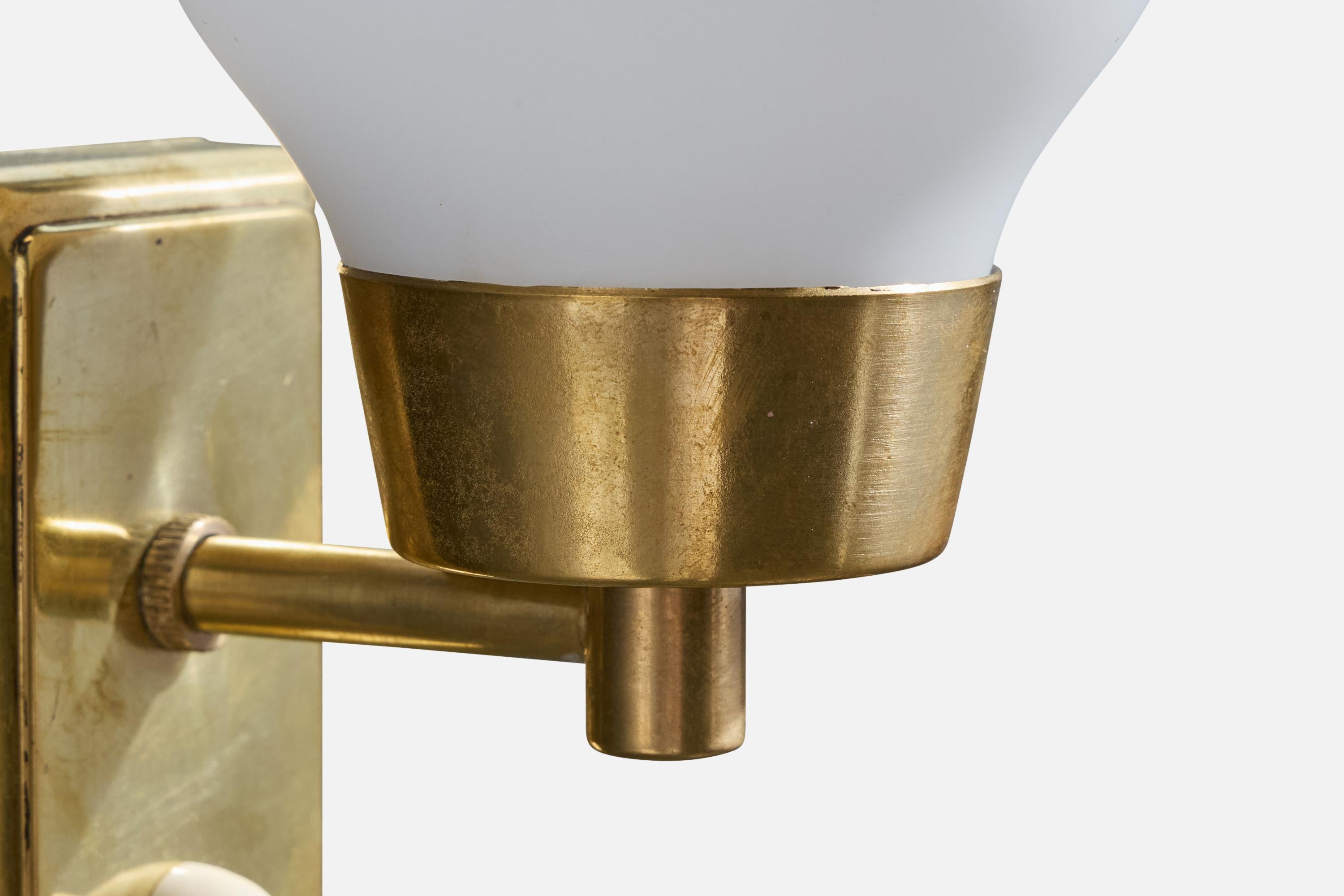 Verre Design/One, Lights, laiton, verre, Suède, années 1950 en vente