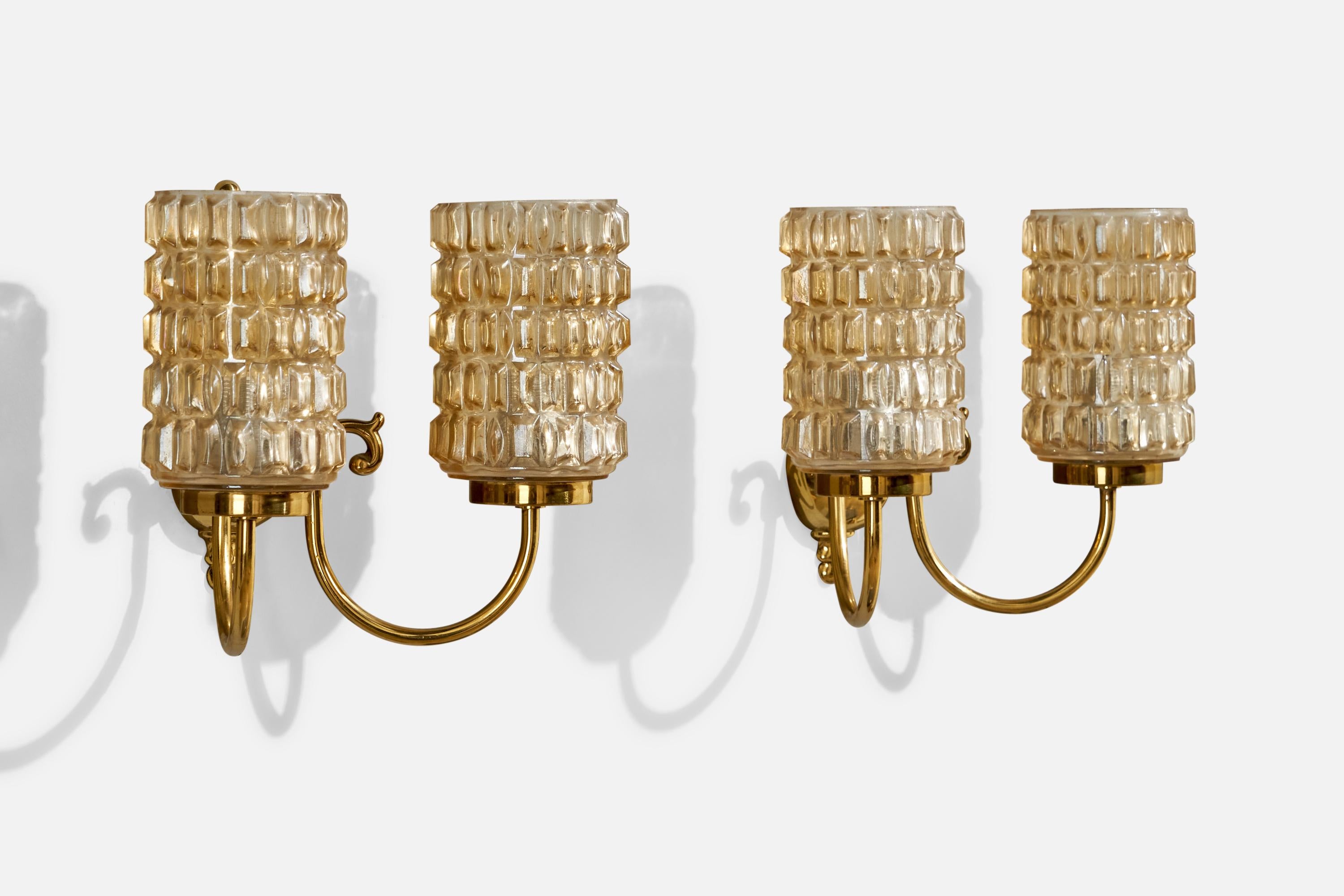 Scandinave moderne Design/One, Lights, laiton, verre, Suède, années 1960 en vente