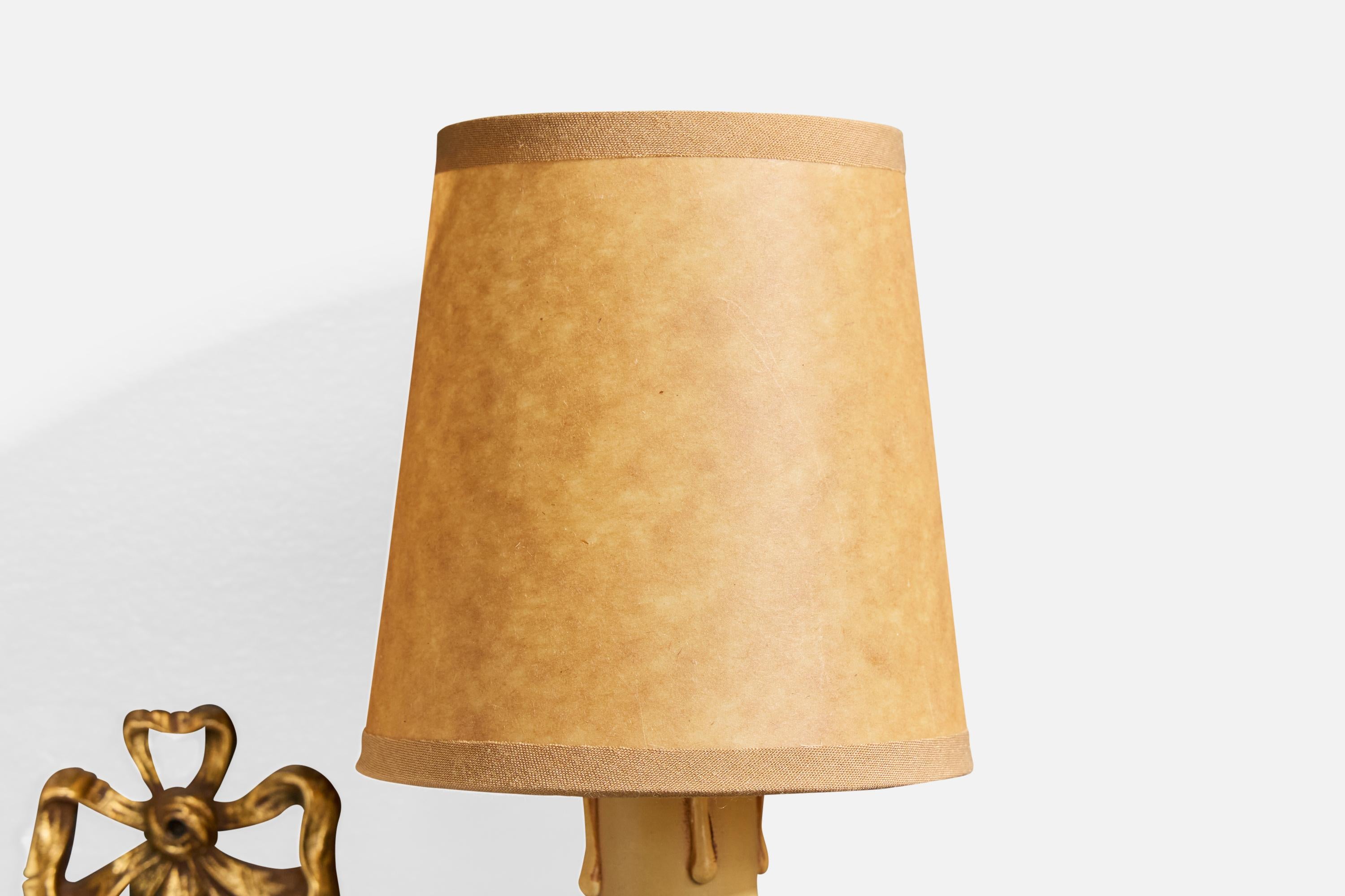 Designer suédois, appliques murales, laiton, parchemin, Suède, années 1940 en vente 2