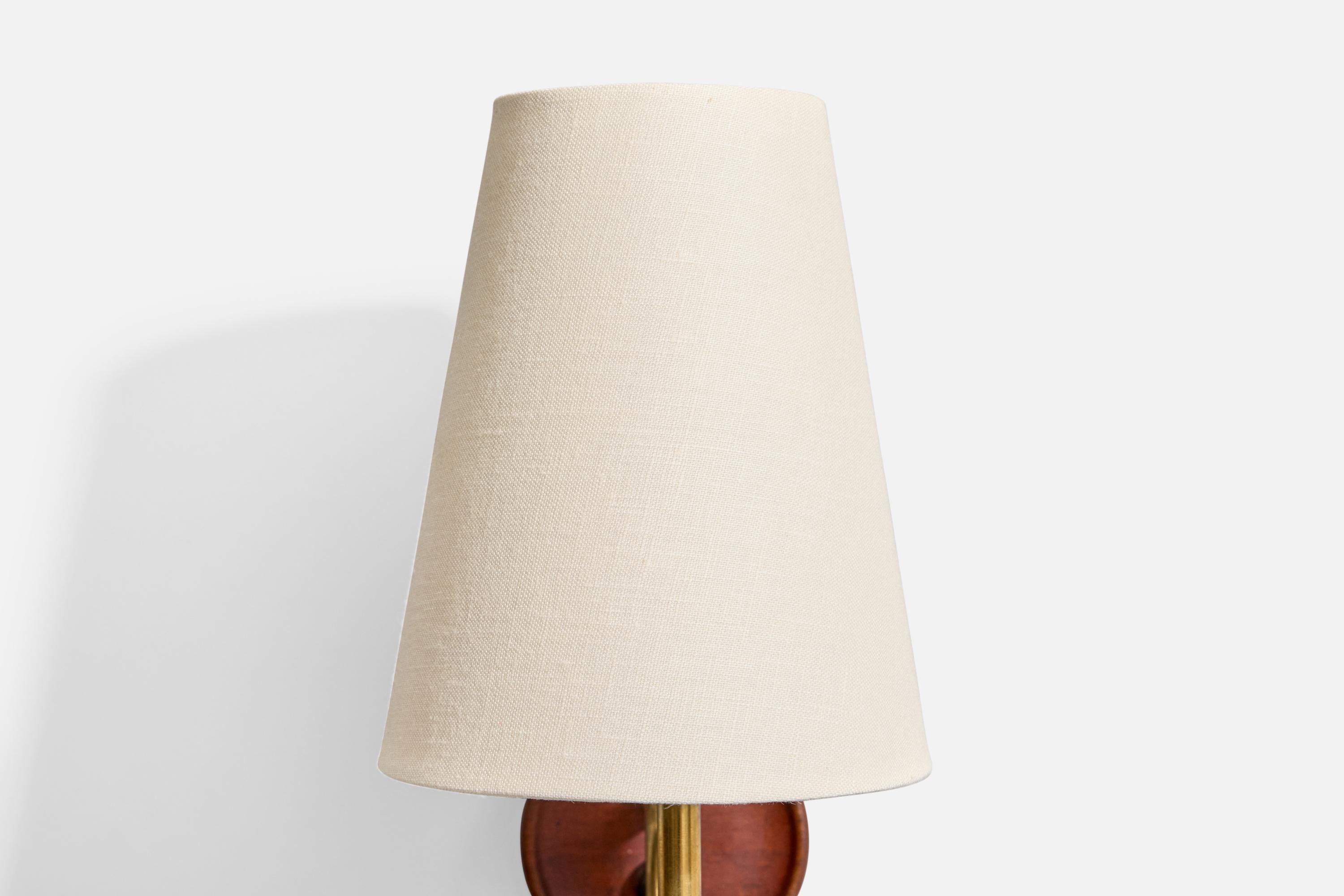 Design svedese, lampade da parete, ottone, teak, tessuto, Svezia, anni '50 in vendita 1