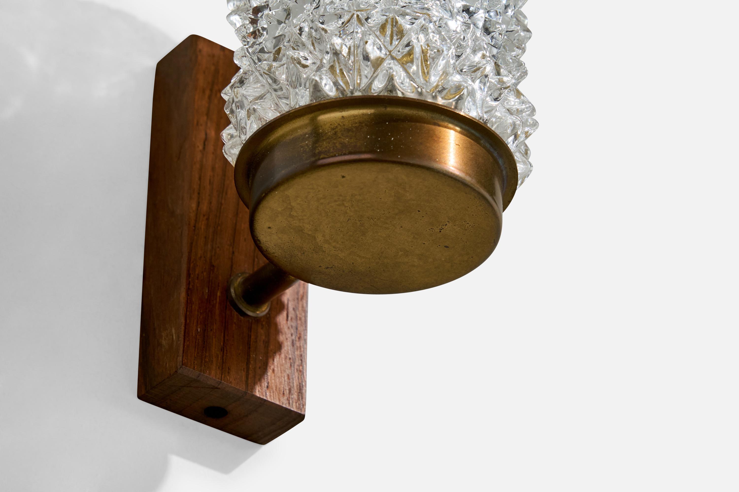 Suédois Design/One, Lights, laiton, teck, verre, Suède, années 1950 en vente