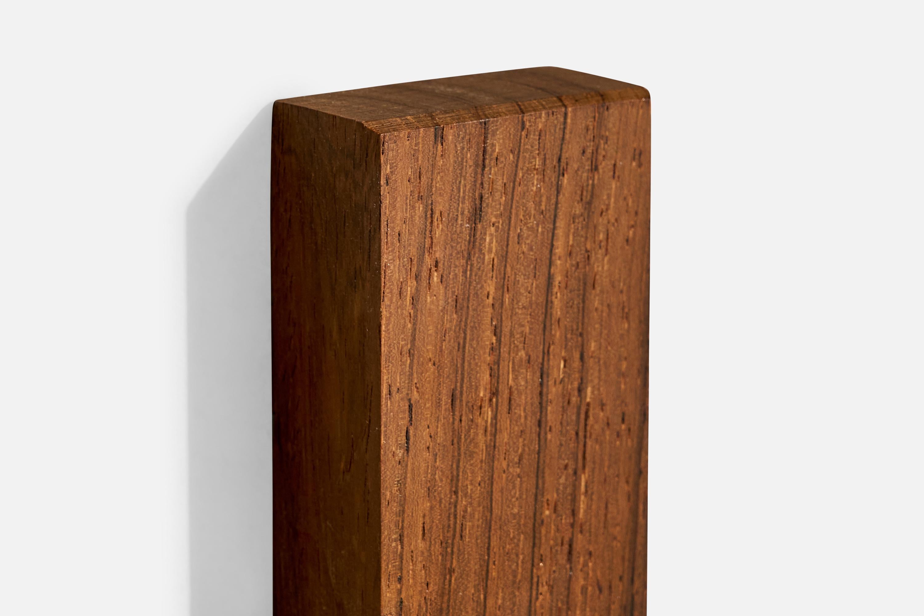 Milieu du XXe siècle Design/One, Lights, laiton, teck, verre, Suède, années 1950 en vente