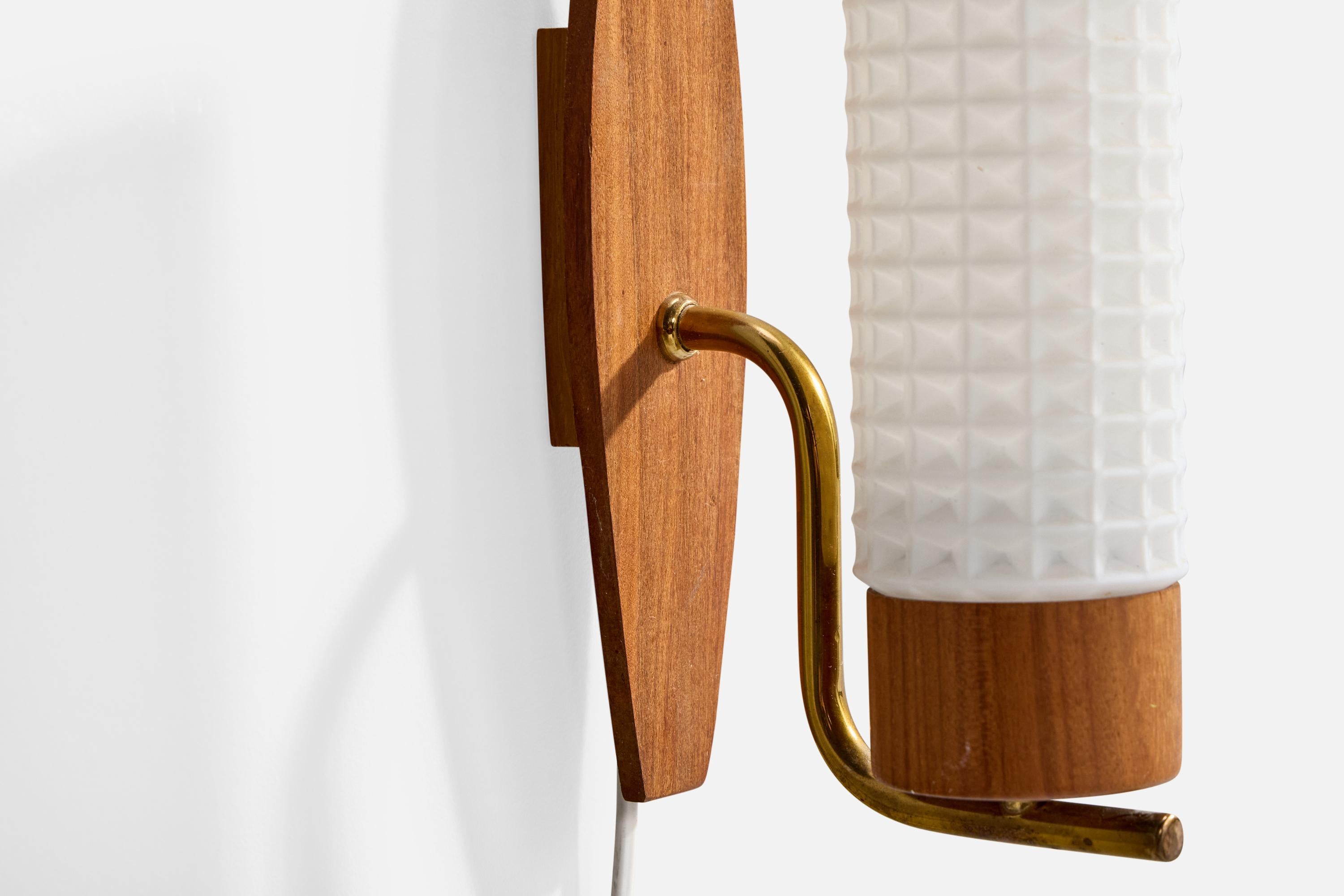 Laiton Design/One, Lights, laiton, teck, verre, Suède, années 1950 en vente