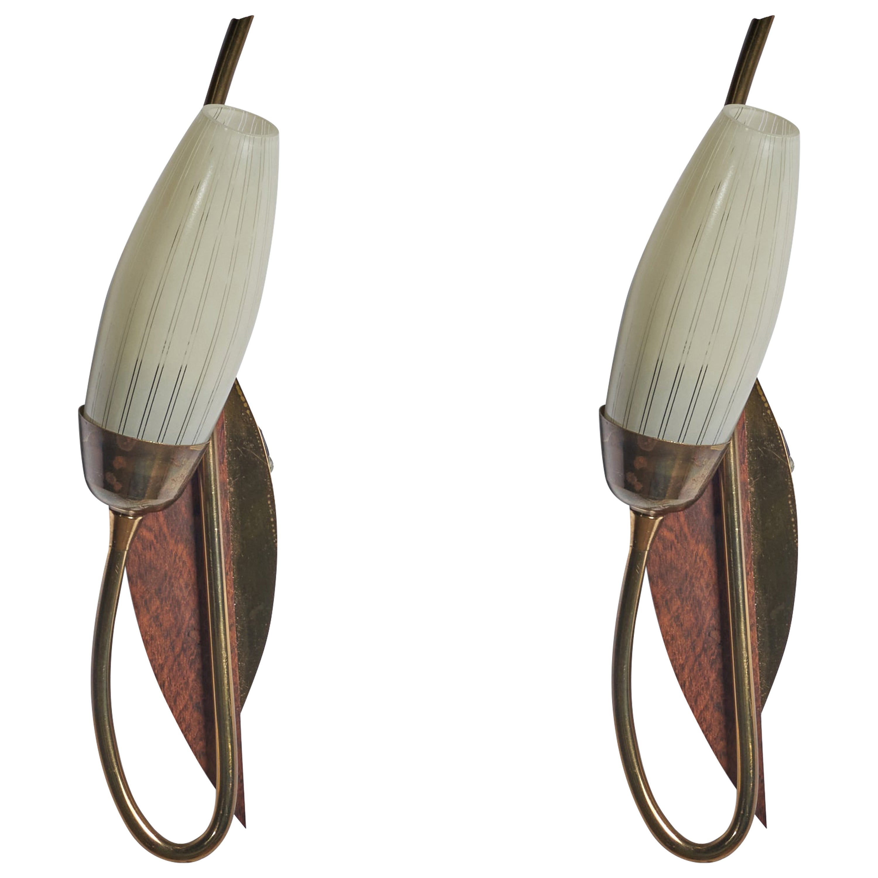 Design/One, Lights, laiton, teck, verre, Suède, années 1950
