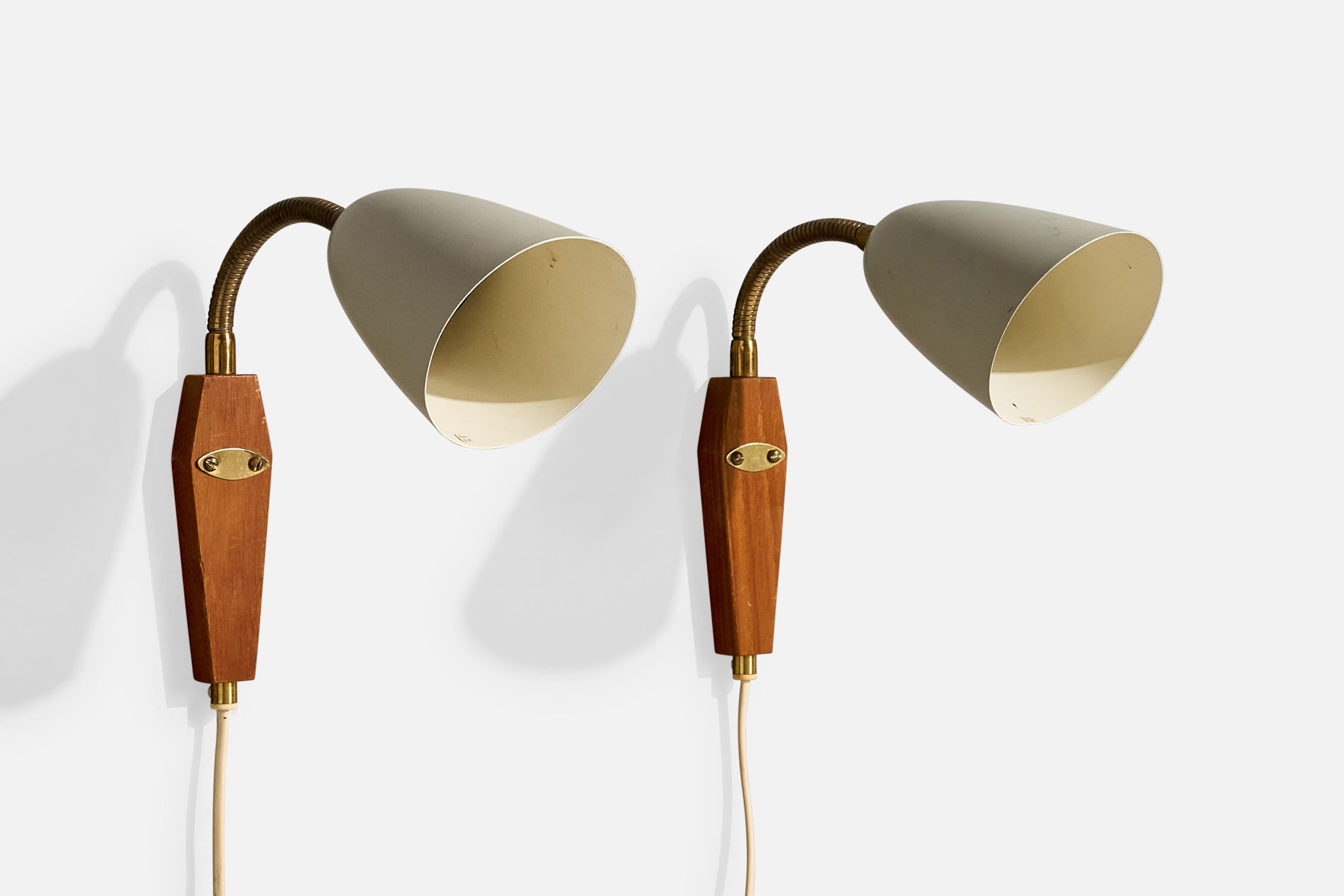 A pair of brass, teak and grey-lacquered metal wall lights designed and produced in Sweden, c. 1950s.

Overall Dimensions (Inches): 14.75” H x 4.125” W x 8.75“ D (measured as shown)

Back Plate Dimensions (Inches): 5.5” H x 1.75“ W x .85” D

Bulb