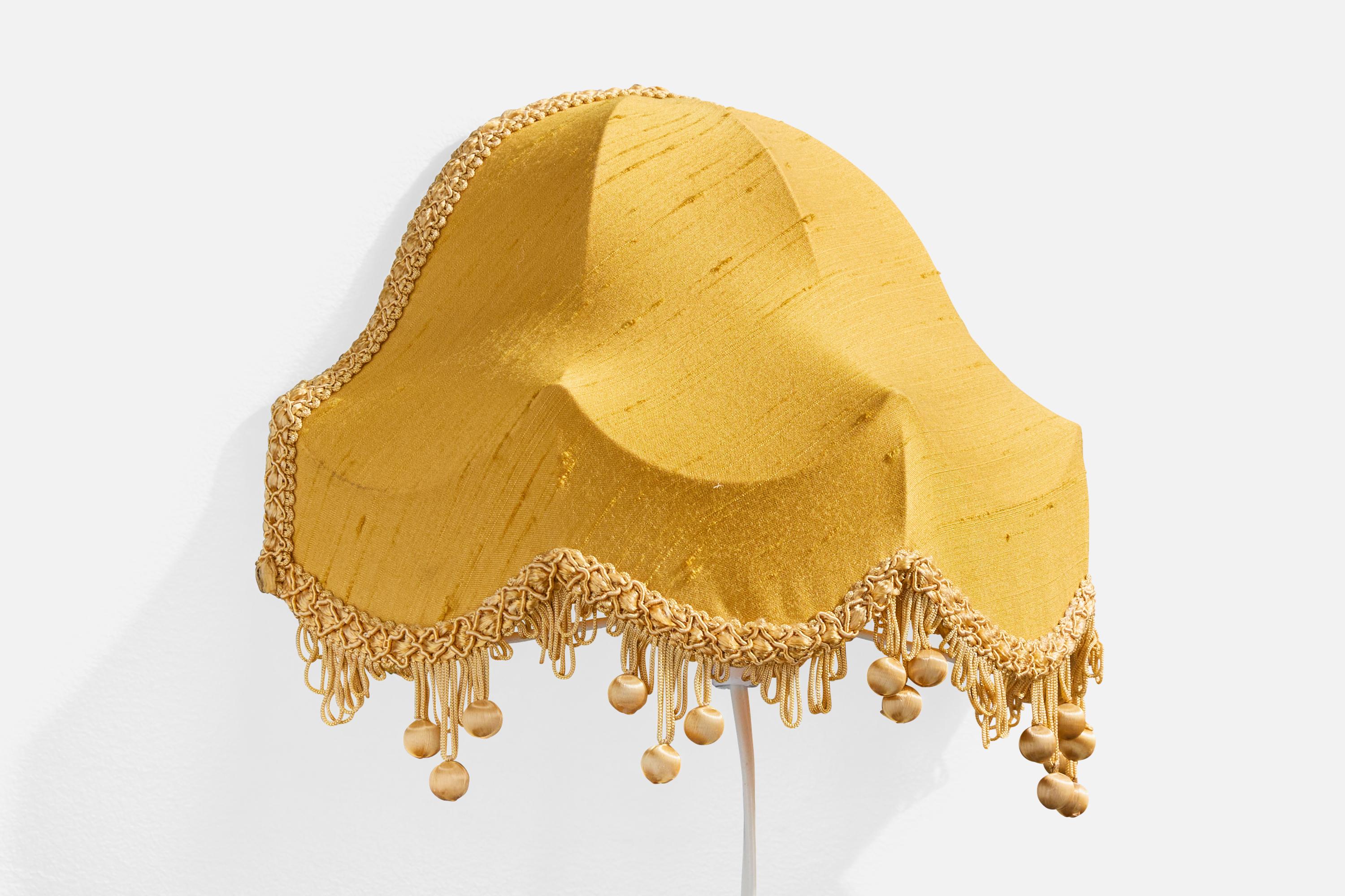 Diseñador sueco, apliques de pared, tela, Suecia, década de 1950 en Bastante bueno estado para la venta en High Point, NC