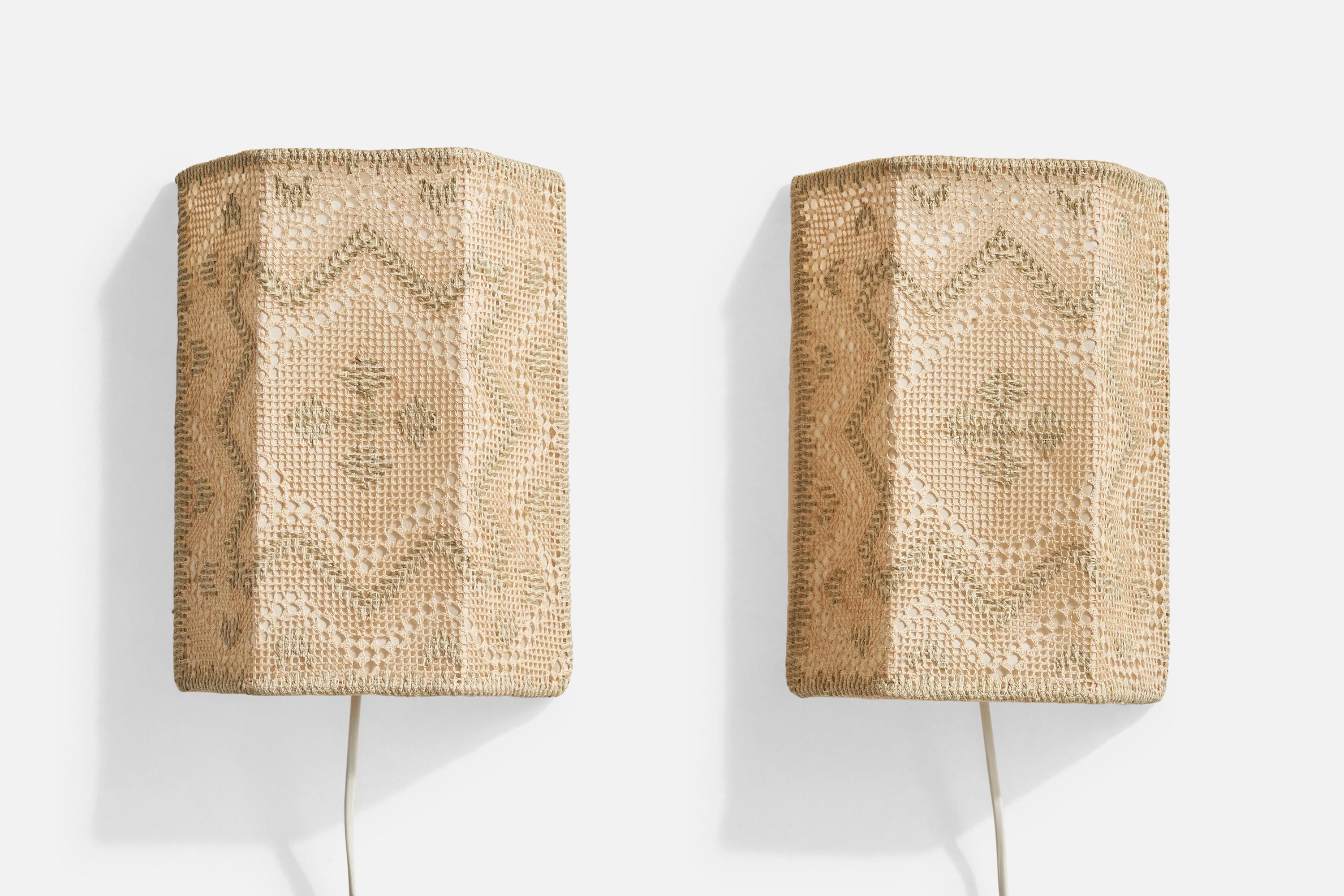 Schwedischer Designer, Wall Lights, Stoff, Schweden, 1960er Jahre im Zustand „Gut“ im Angebot in High Point, NC