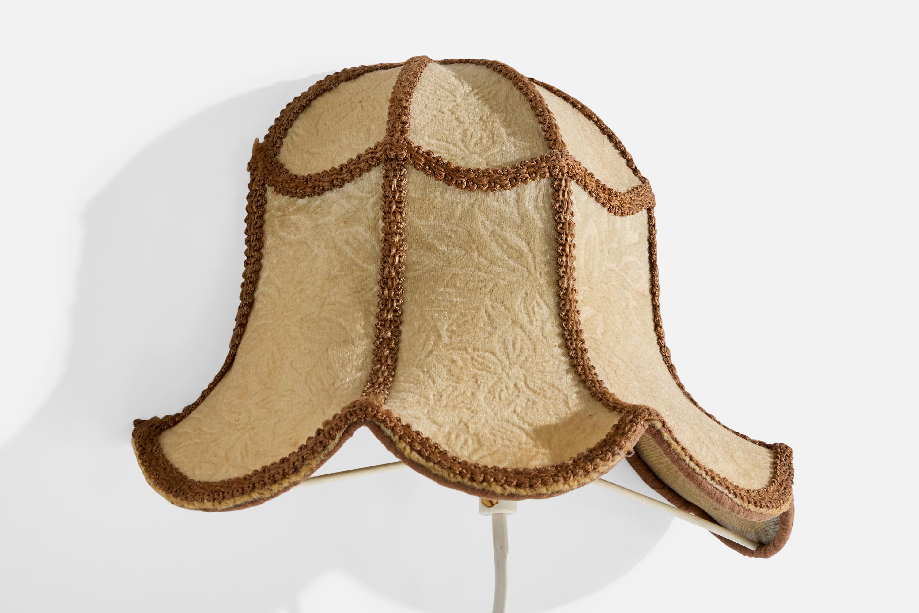 Swedish Designer, Wall Lights, Fabric, Sweden, 1960s In Good Condition For Sale In High Point, NC