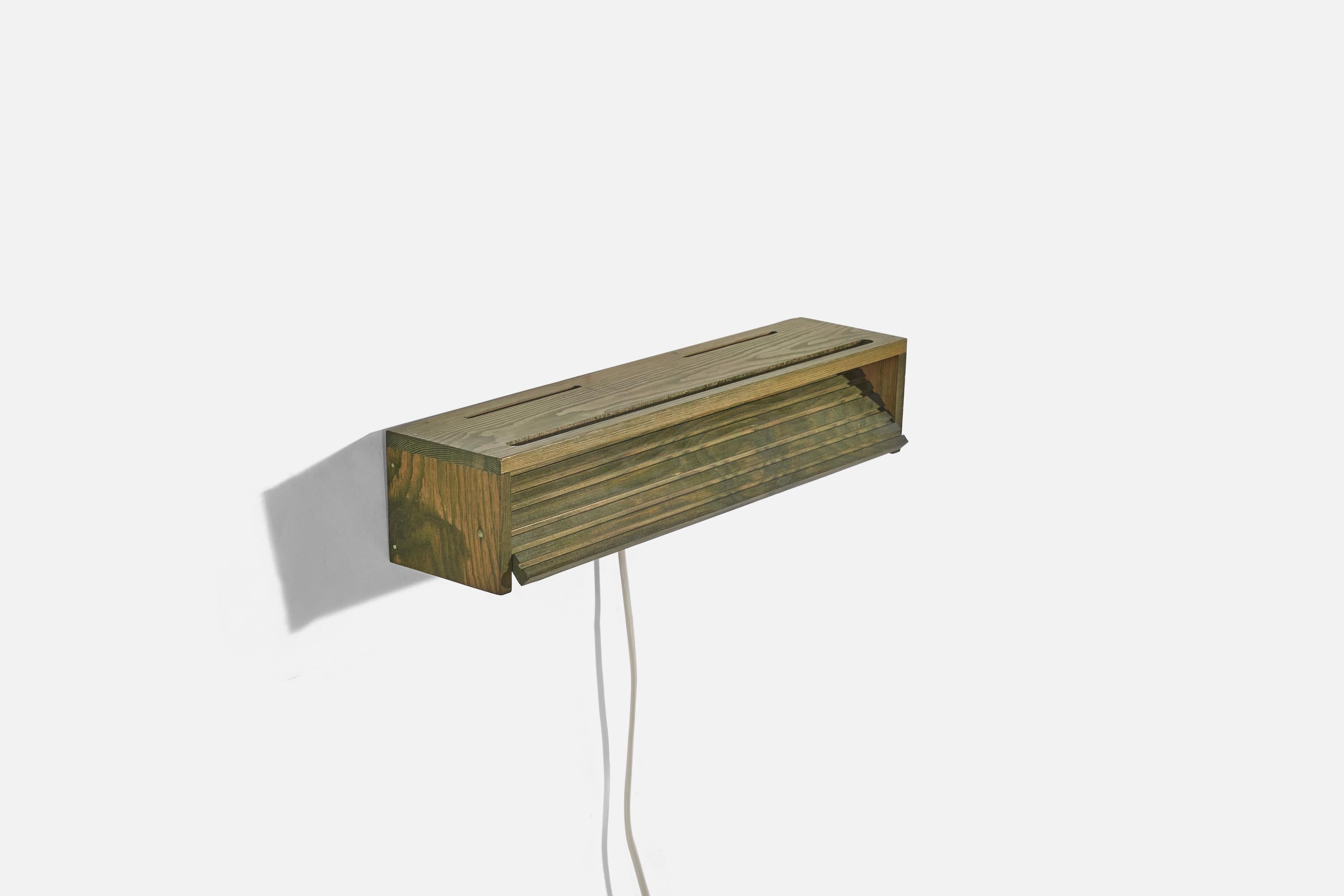 Late 20th Century Swedish Designer, Wall Lights, Green Painted Pine, Sweden, C. 1970s For Sale