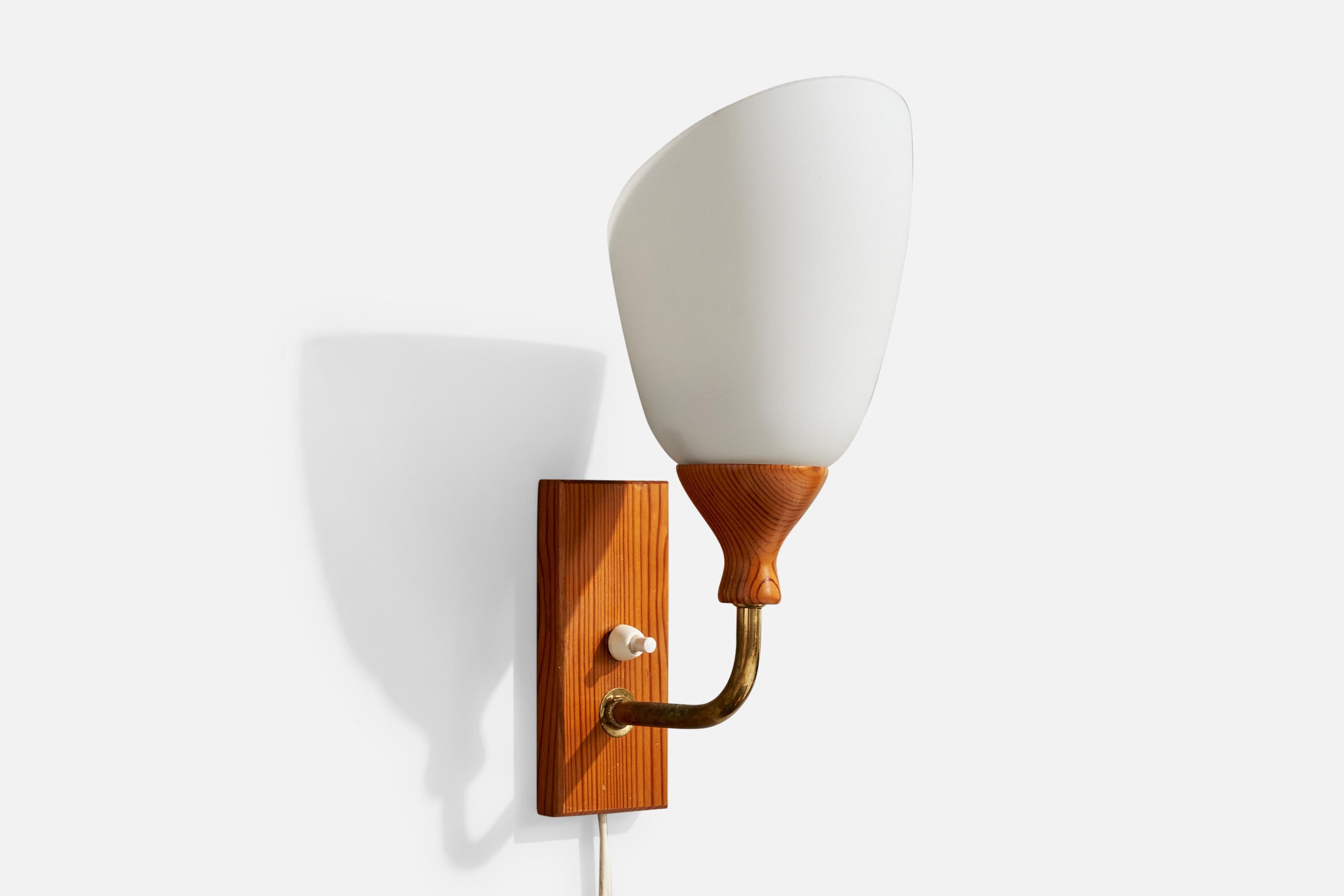 Swedish Designer, Wall Lights, Pine, Brass, Glass, Sweden, 1950s For Sale 5