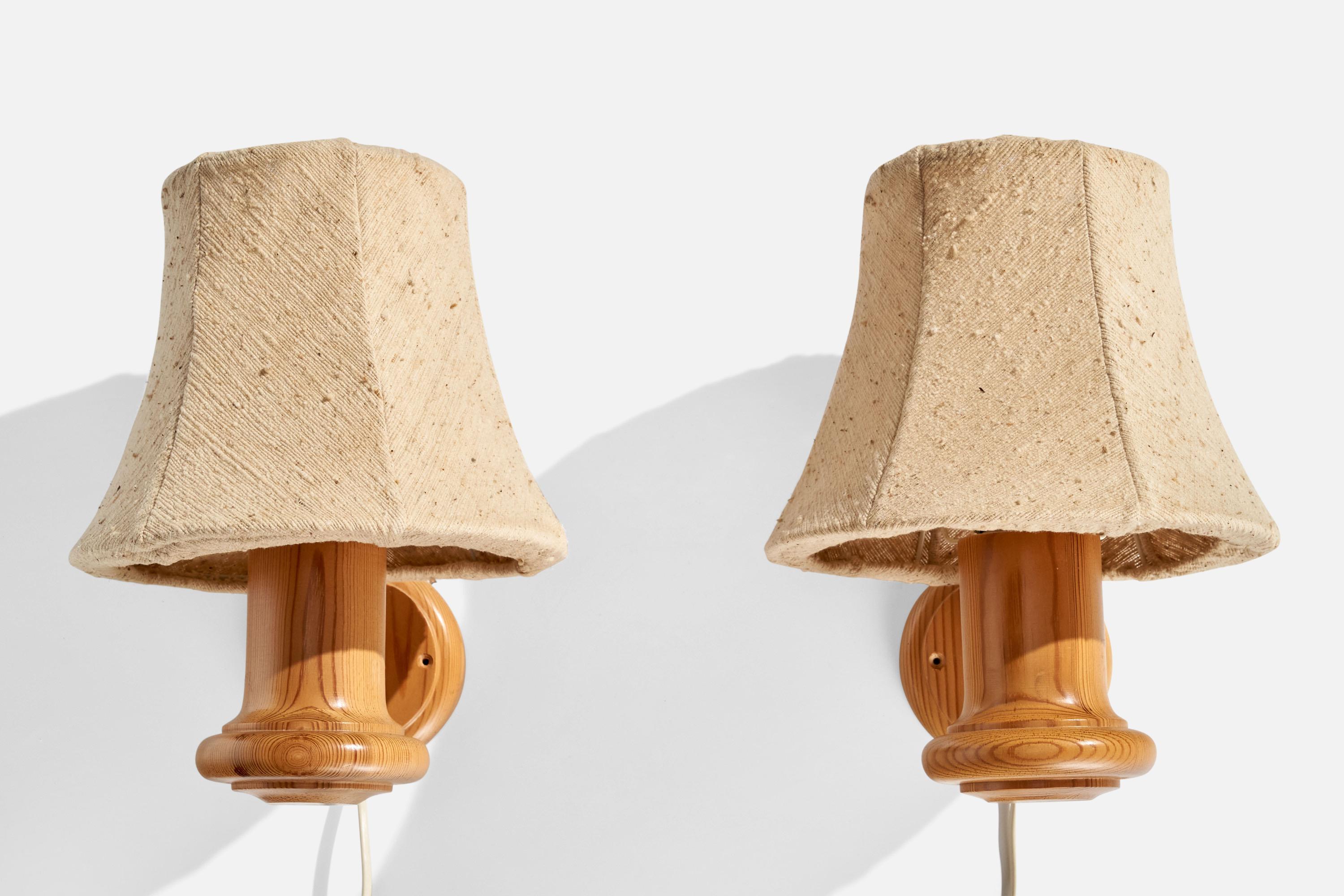 Suédois Designer suédois, Lights, Pin, Tissu, Suède, 1970 en vente