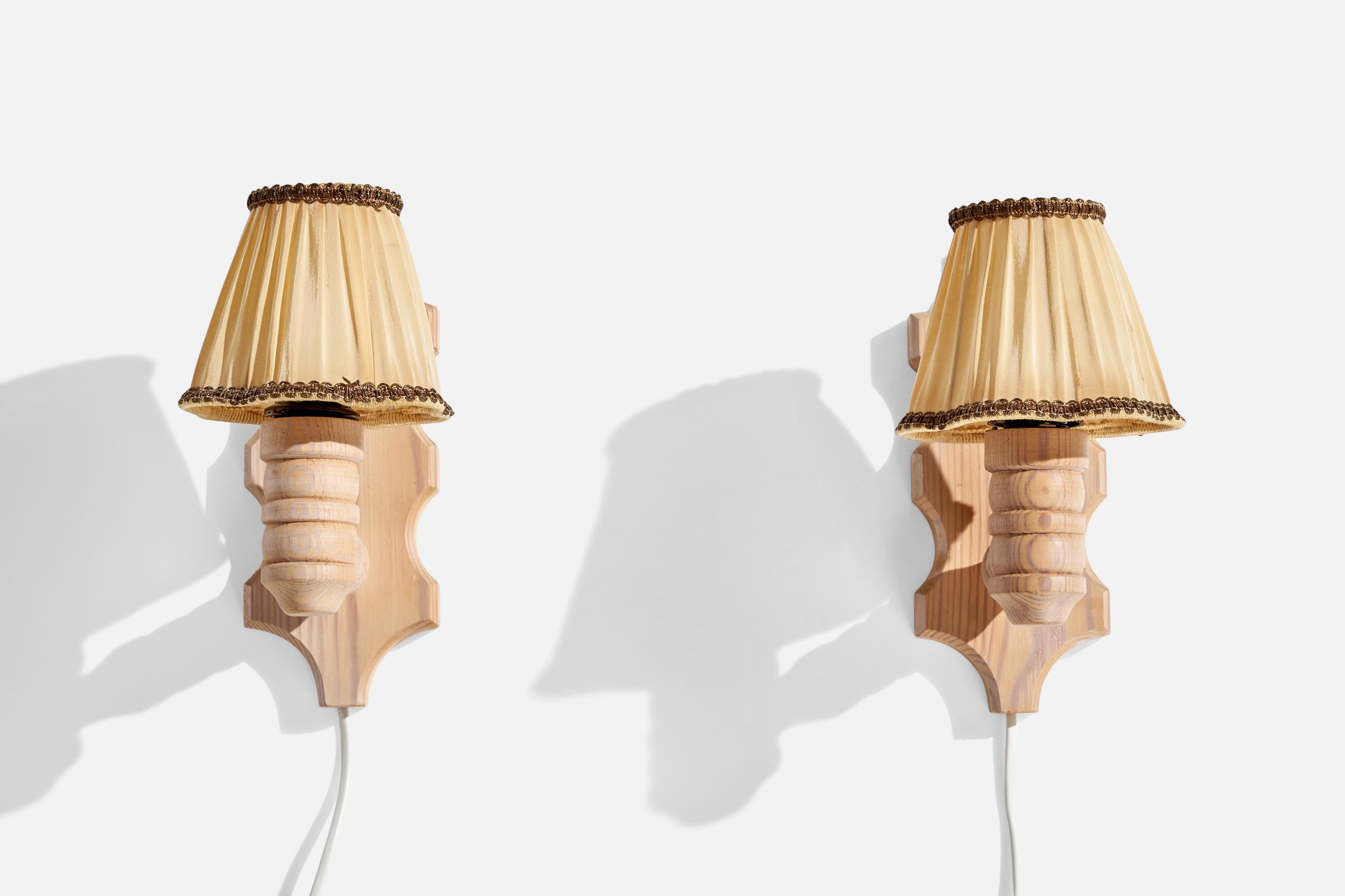 Suédois Designer suédois, Lights, Pin, Tissu, Suède, 1970 en vente