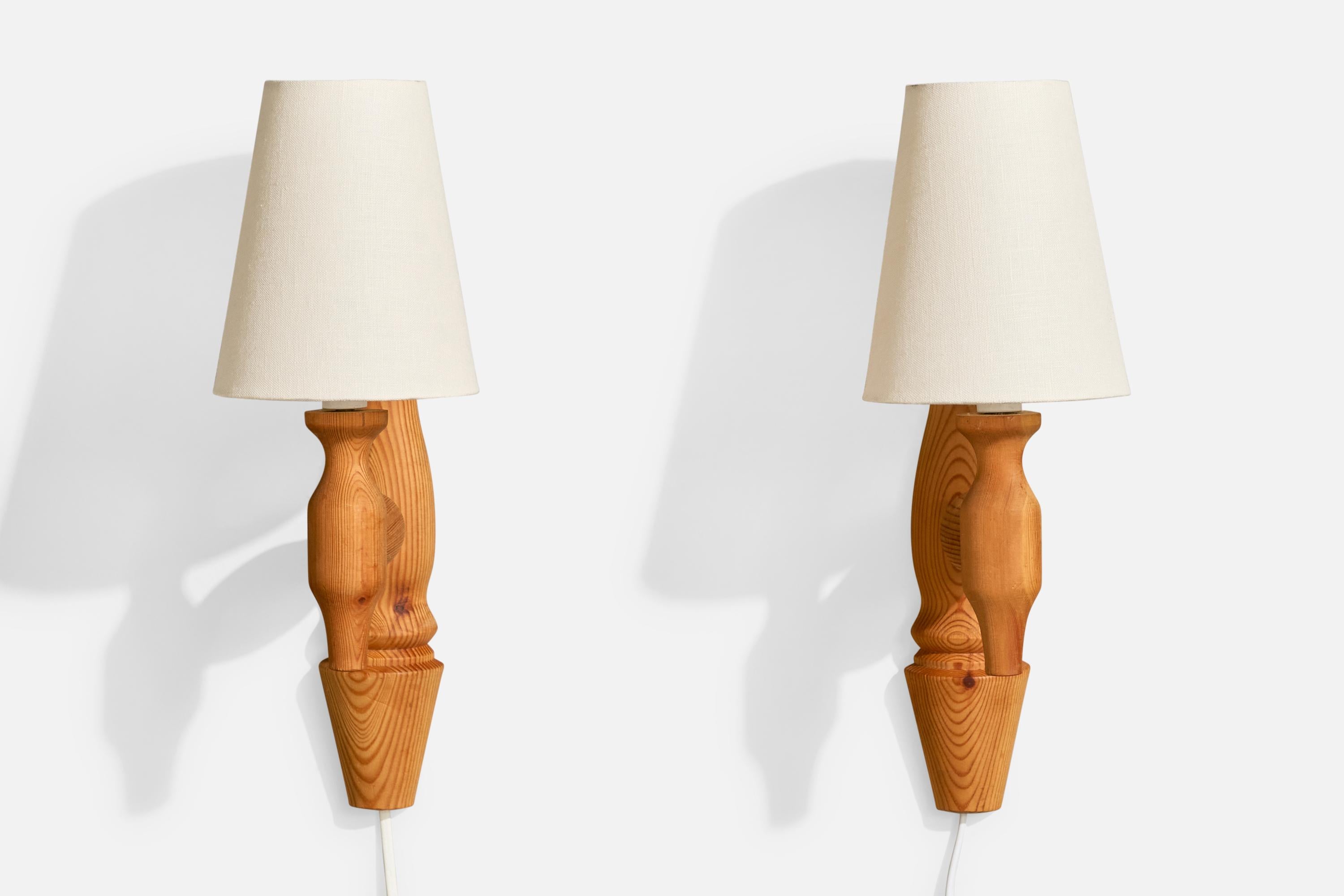 Scandinave moderne Designer suédois, Lights, Pin, Tissu, Suède, 1970 en vente