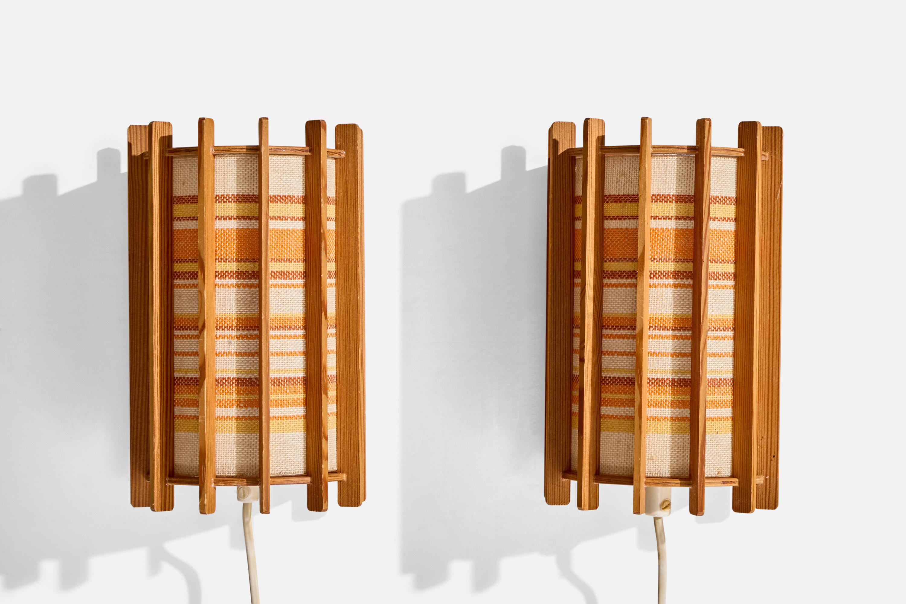 Mid-Century Modern Designer suédois, Lights, Pin, Tissu, Suède, 1970 en vente