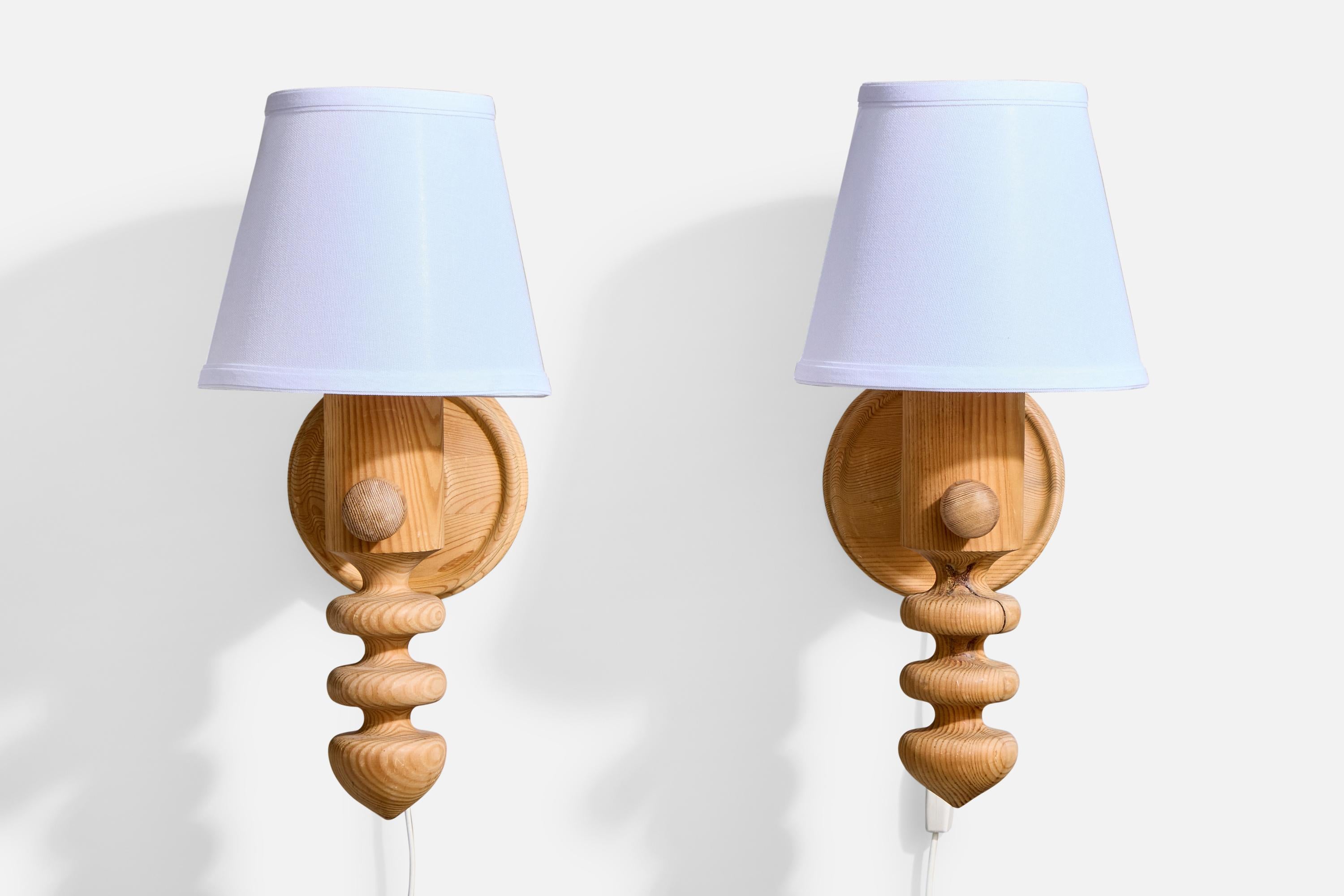 Mid-Century Modern Designer suédois, Lights, Pin, Tissu, Suède, 1970 en vente