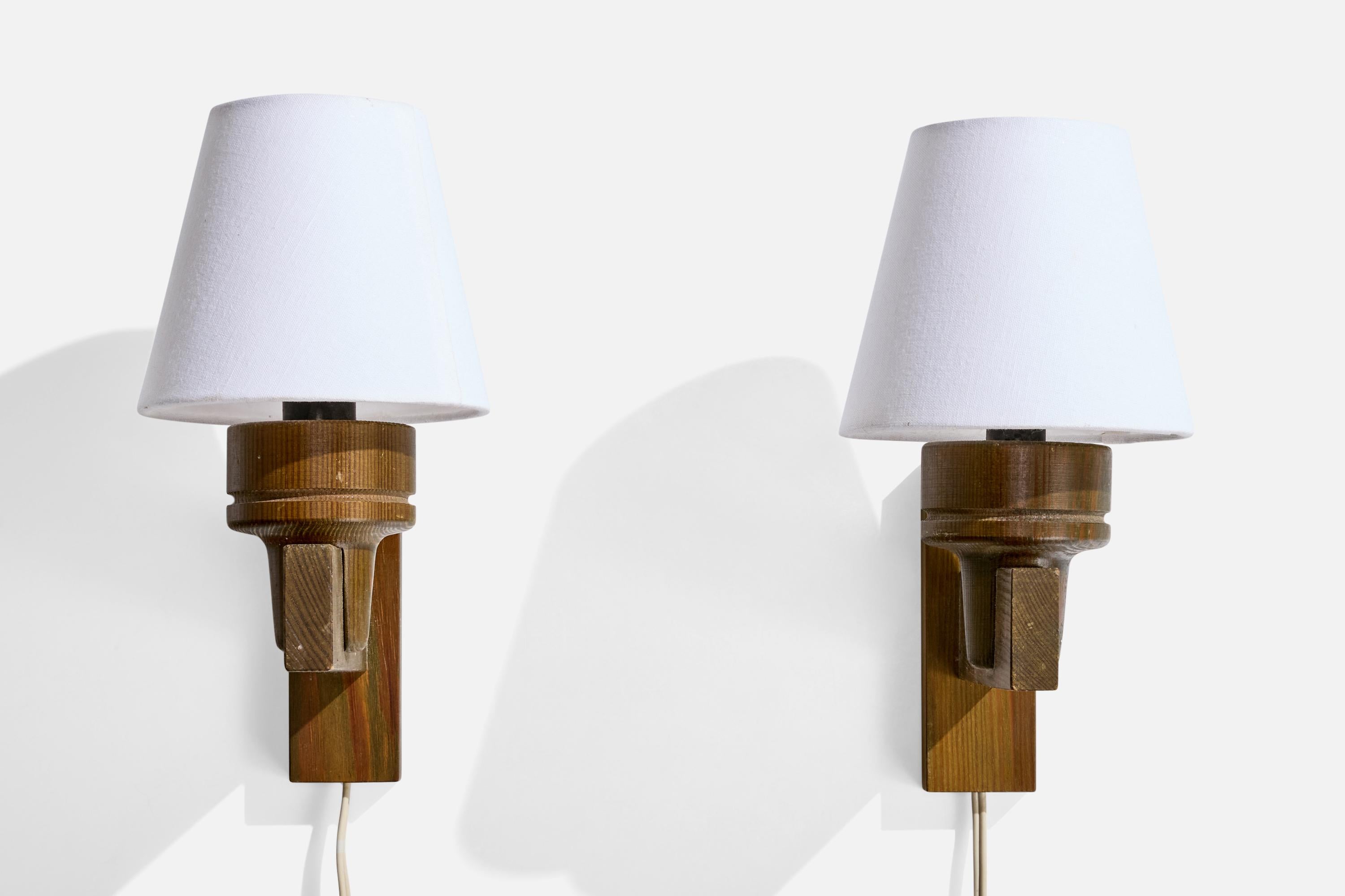 Mid-Century Modern Designer suédois, Lights, Pin, Tissu, Suède, 1970 en vente