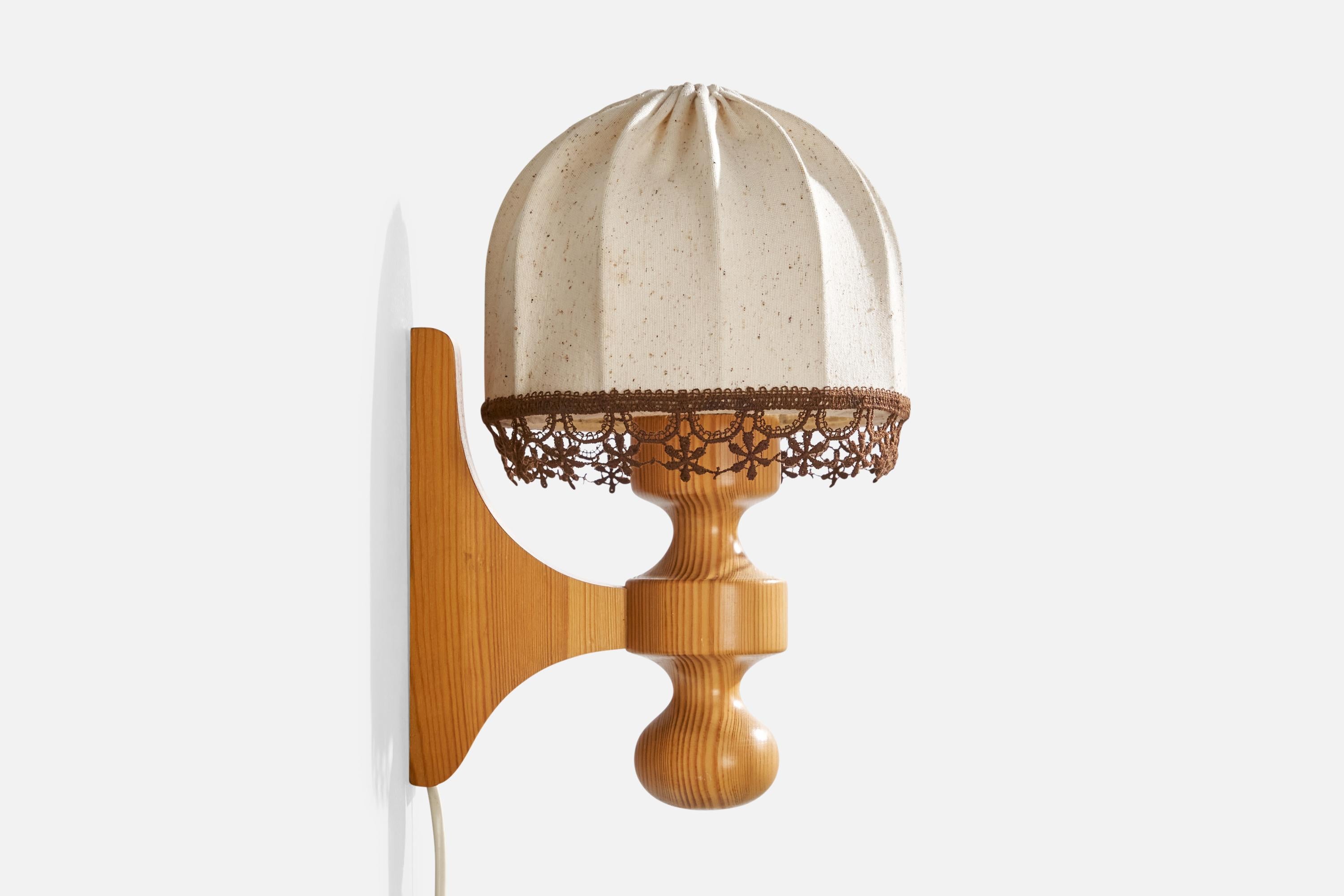 Fin du 20e siècle Designer suédois, Lights, Pin, Tissu, Suède, 1970 en vente