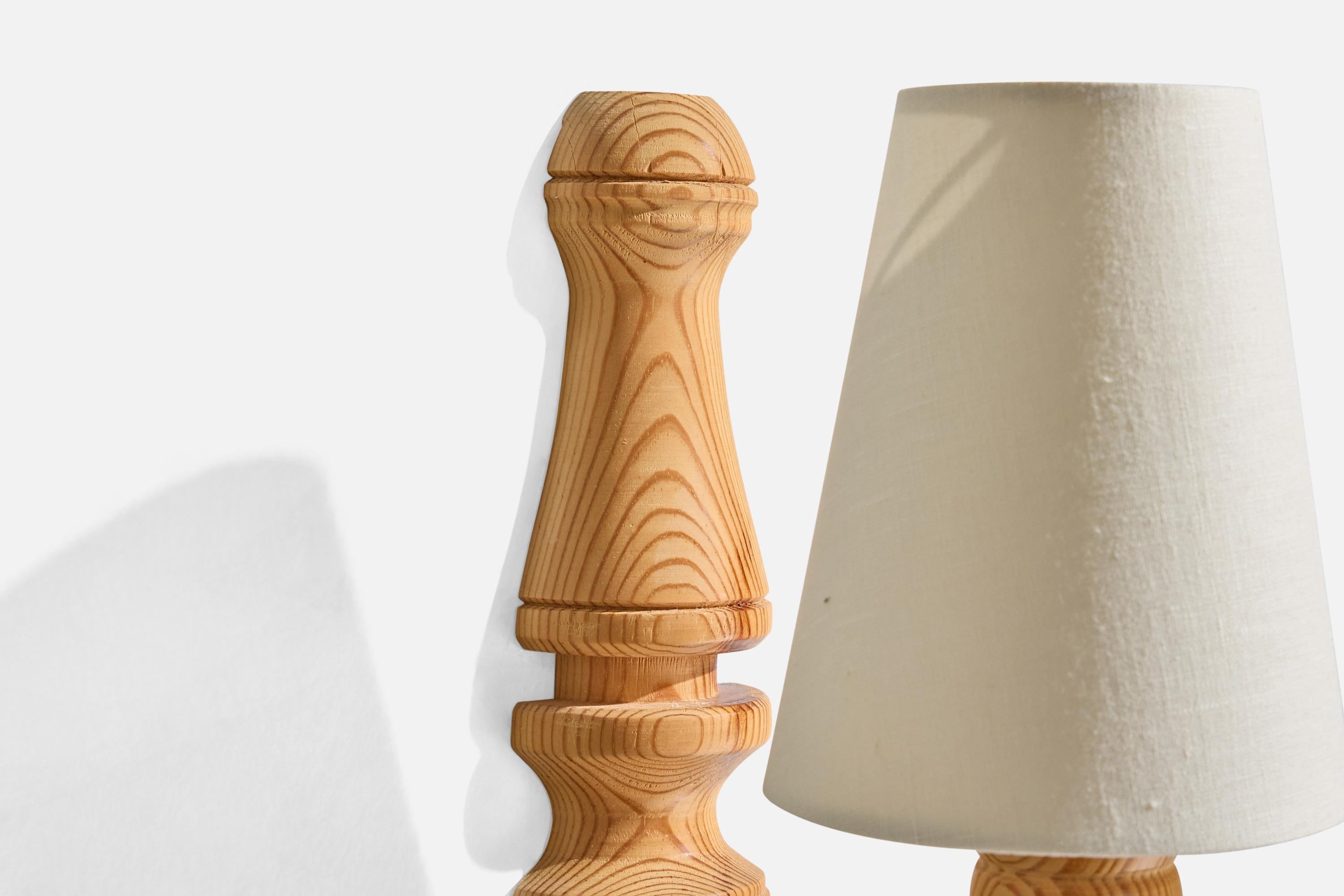 Fin du 20e siècle Designer suédois, Lights, Pin, Tissu, Suède, 1970 en vente