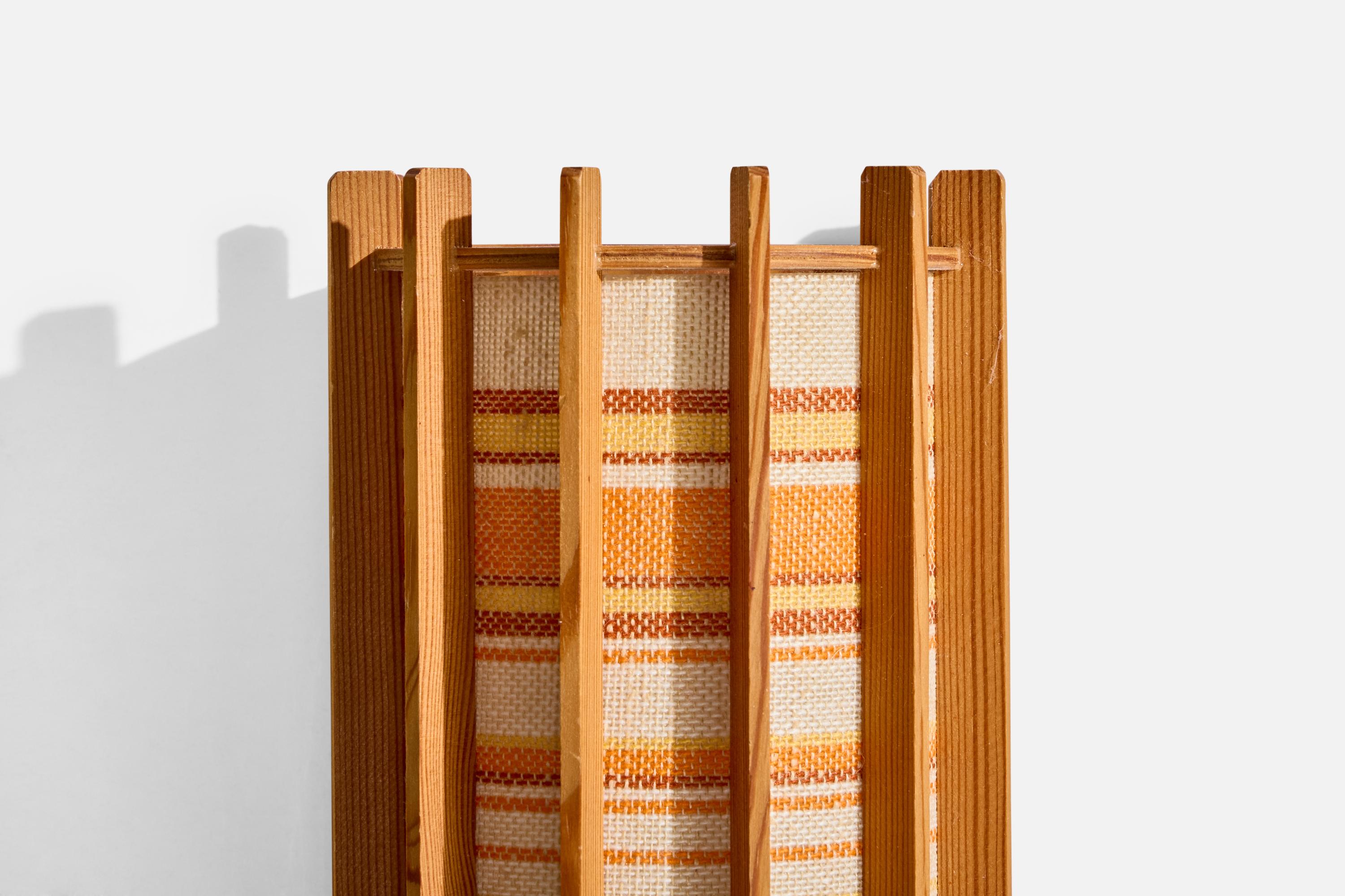 Designer suédois, Lights, Pin, Tissu, Suède, 1970 en vente 1