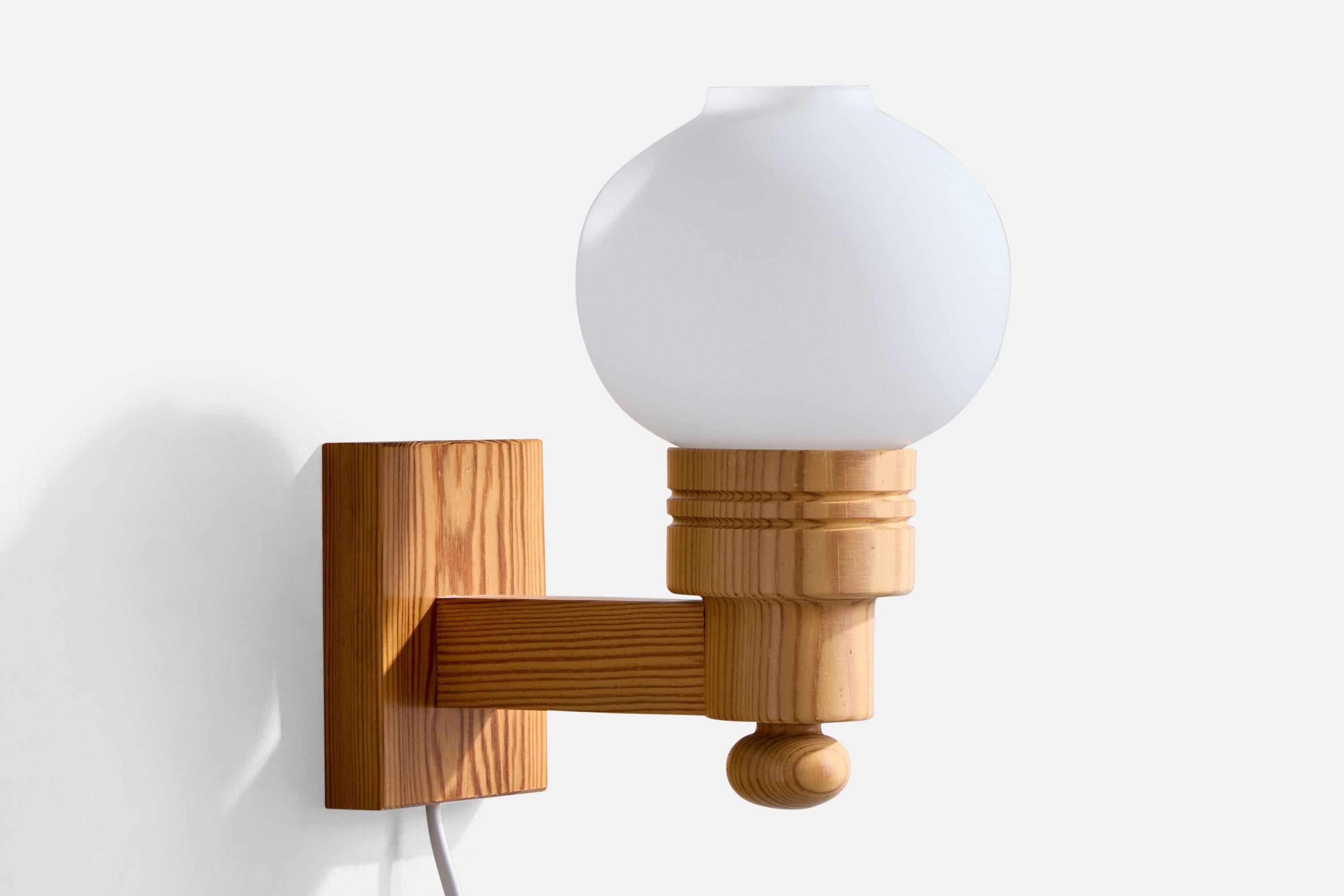 Swedish Designer, Wall Lights, Pine, Glass, Sweden, 1970s In Good Condition For Sale In High Point, NC