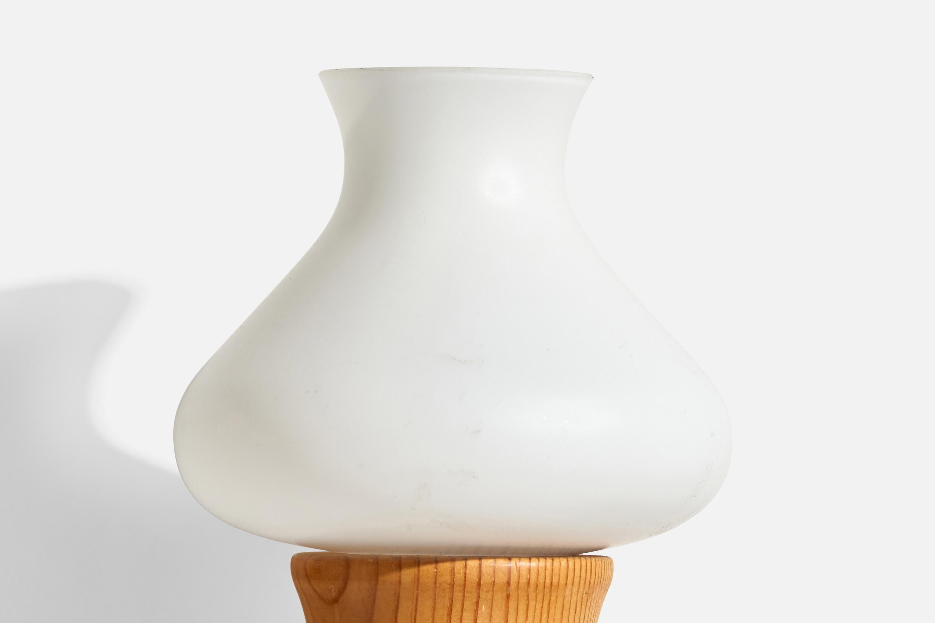 Swedish Designer, Wall Lights, Pine, Glass, Sweden, 1970s For Sale 3