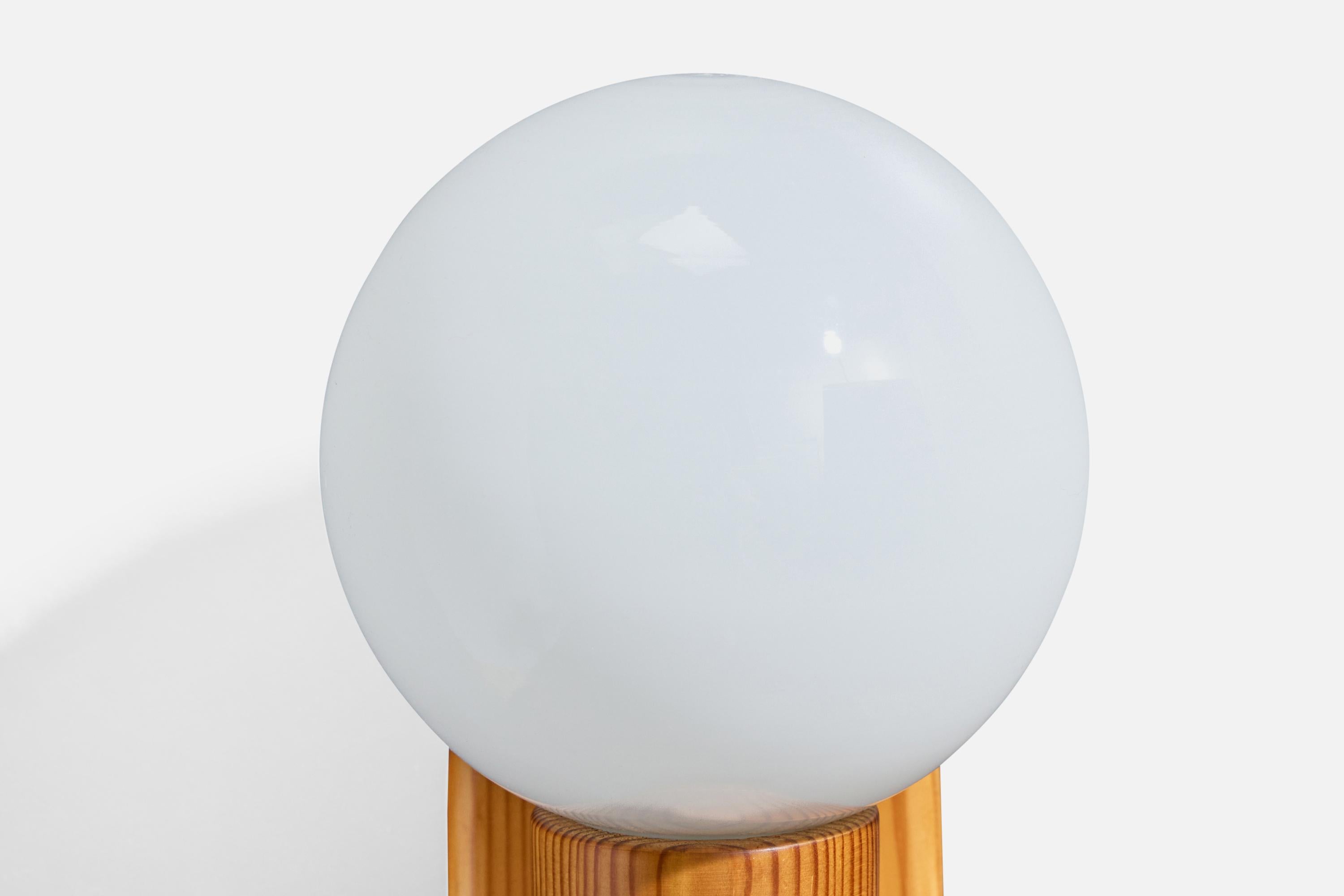 Schwedischer Designer, Wall Lights, Kiefer, Glas, Schweden, 1970er im Angebot 3