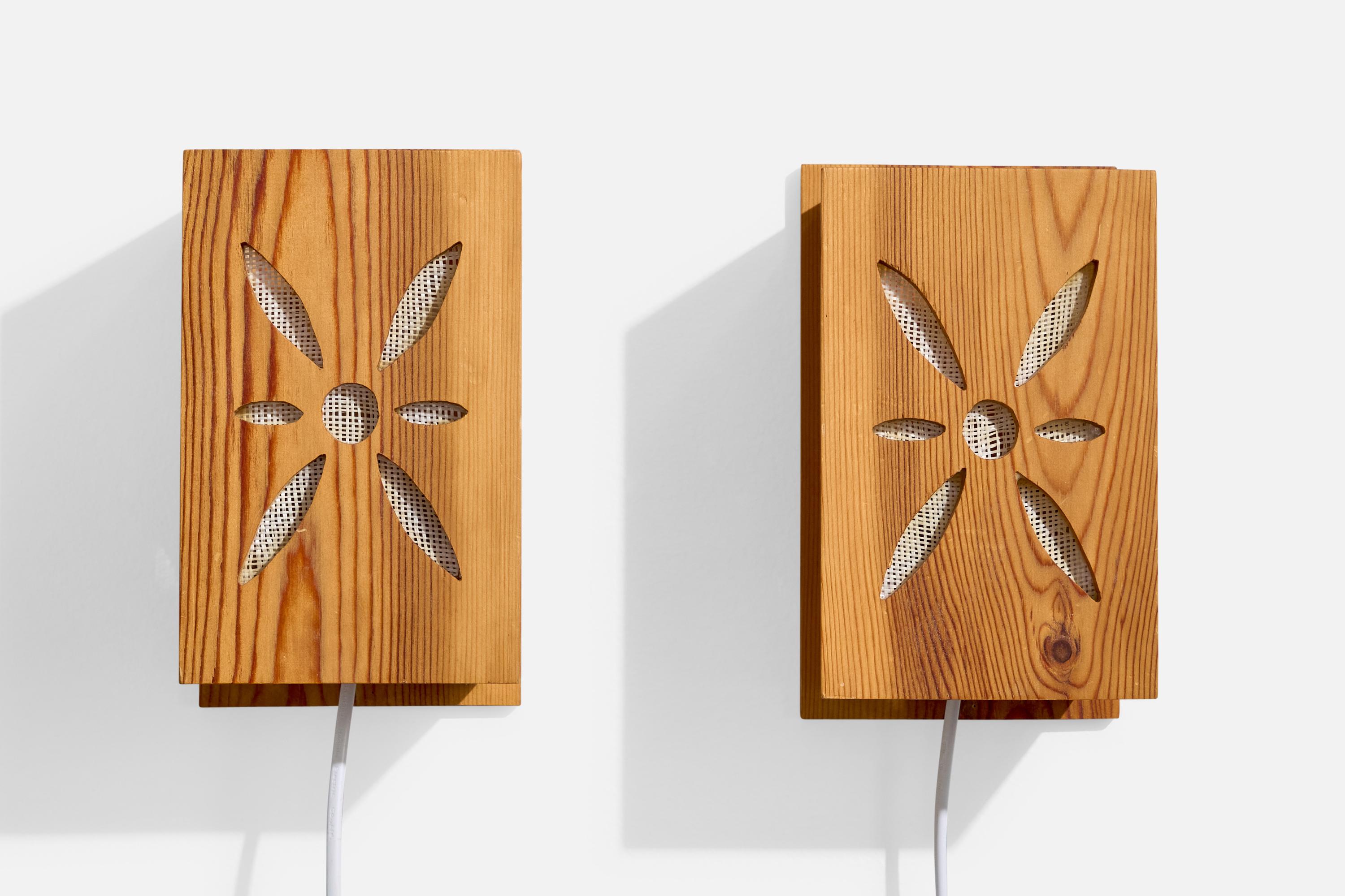 Suédois Design/One, Lights, pin, raphia, Suède, années 1980 en vente