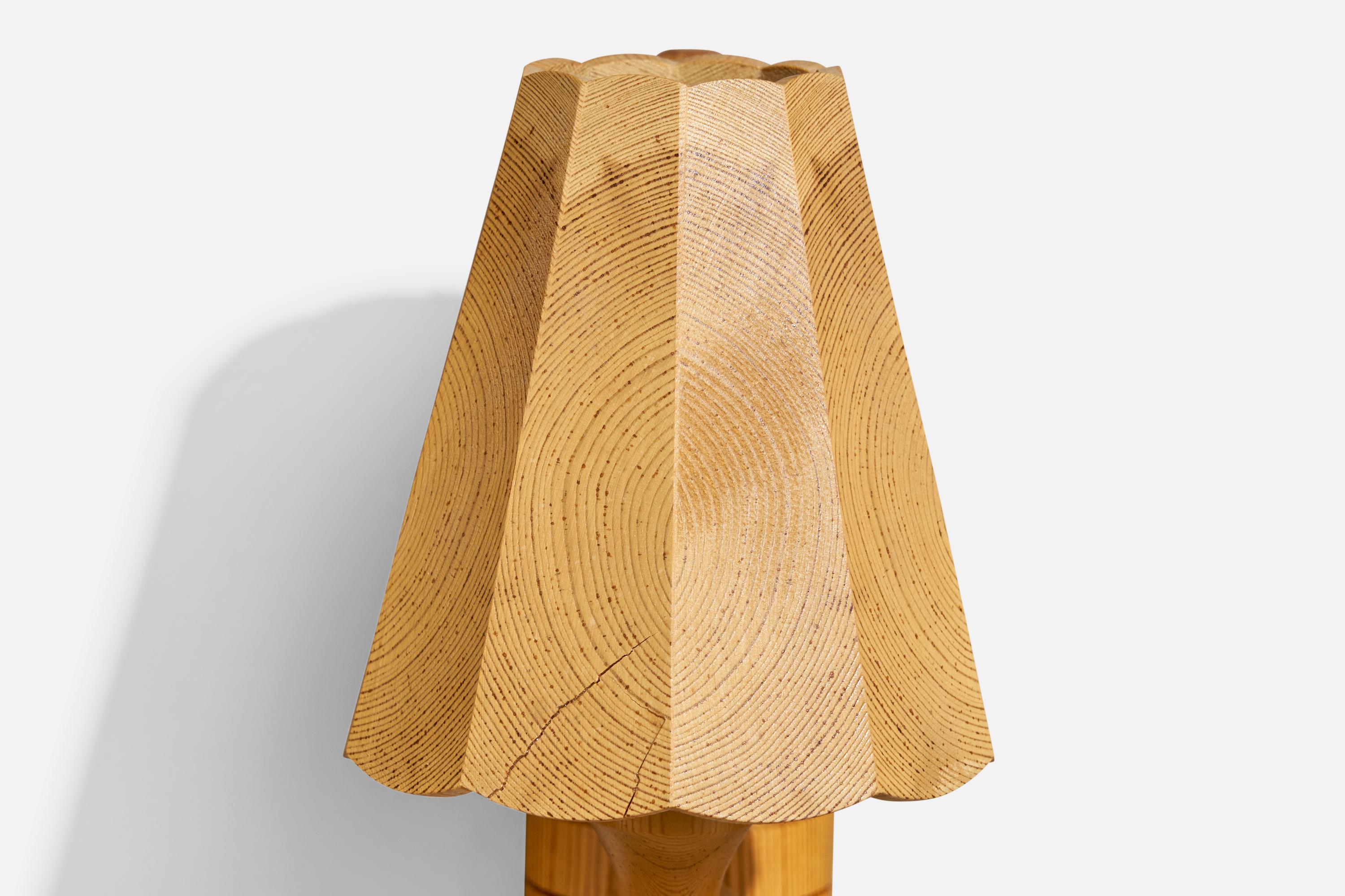Designer suédois, lampes murales, pin, Suède, années 1970 en vente 4
