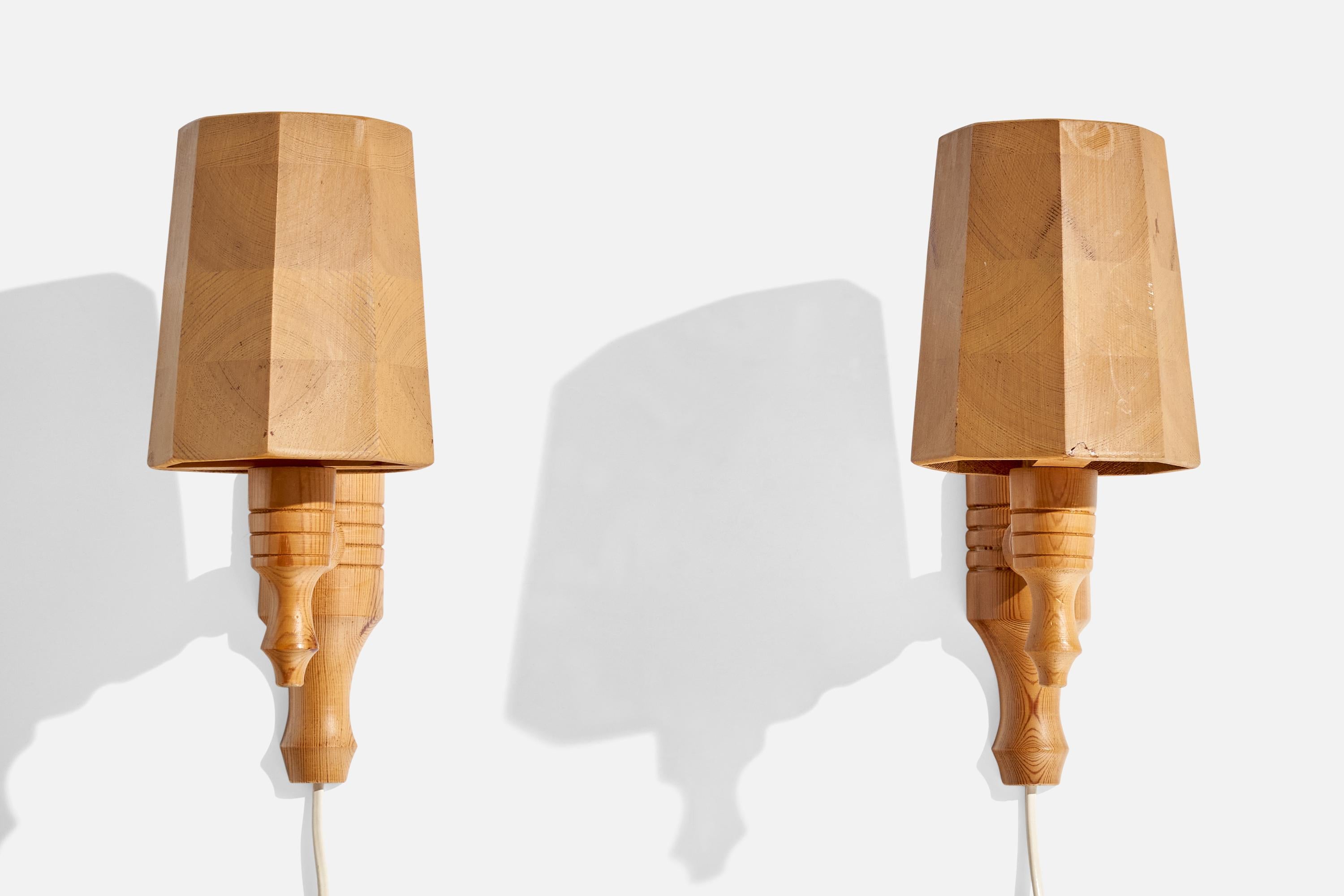 Swedish Designer, Wall Lights, Pine, Sweden, 1970s In Fair Condition For Sale In High Point, NC