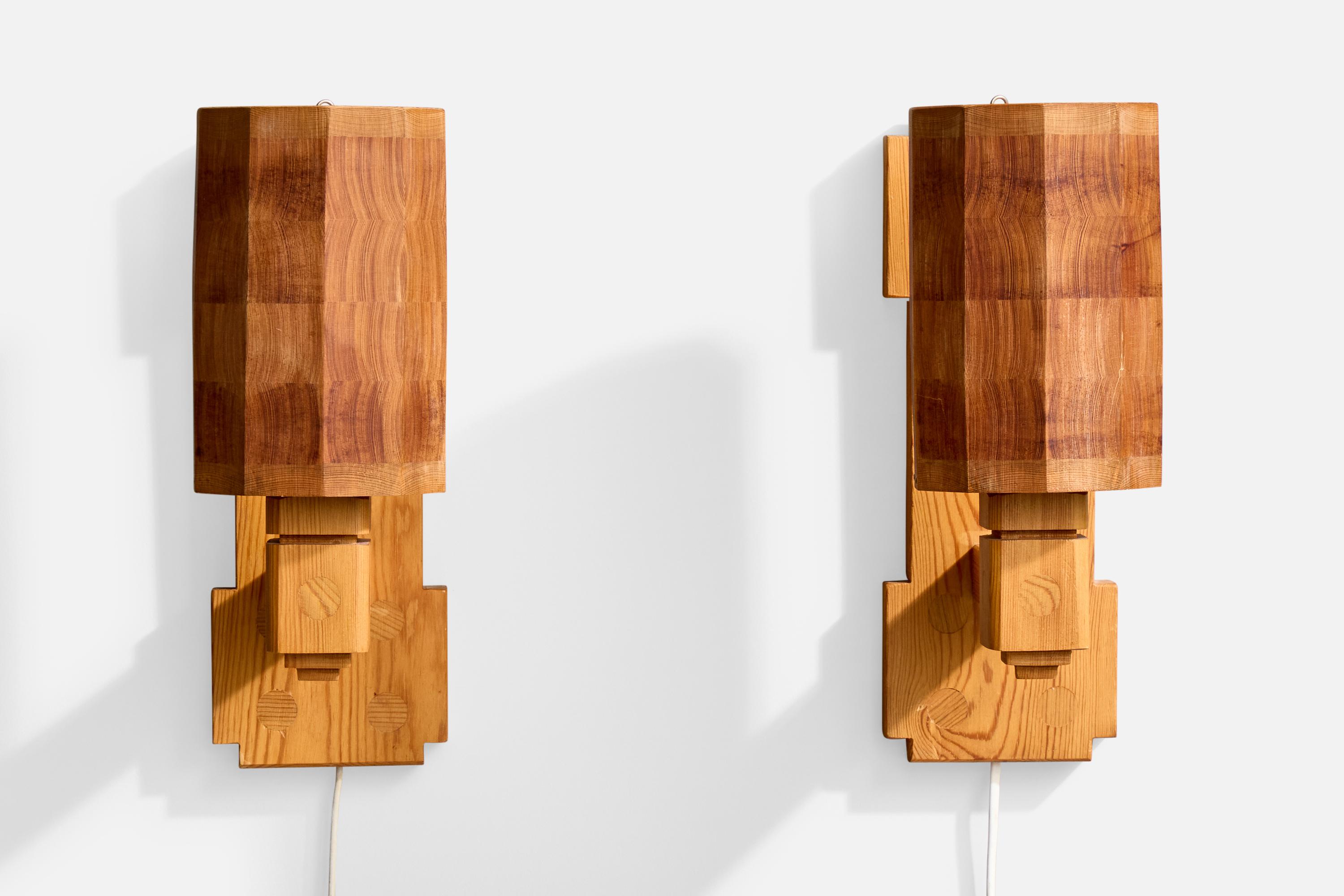 Mid-Century Modern Swedish Designer, Wall Lights, Pine, Sweden, 1970s For Sale
