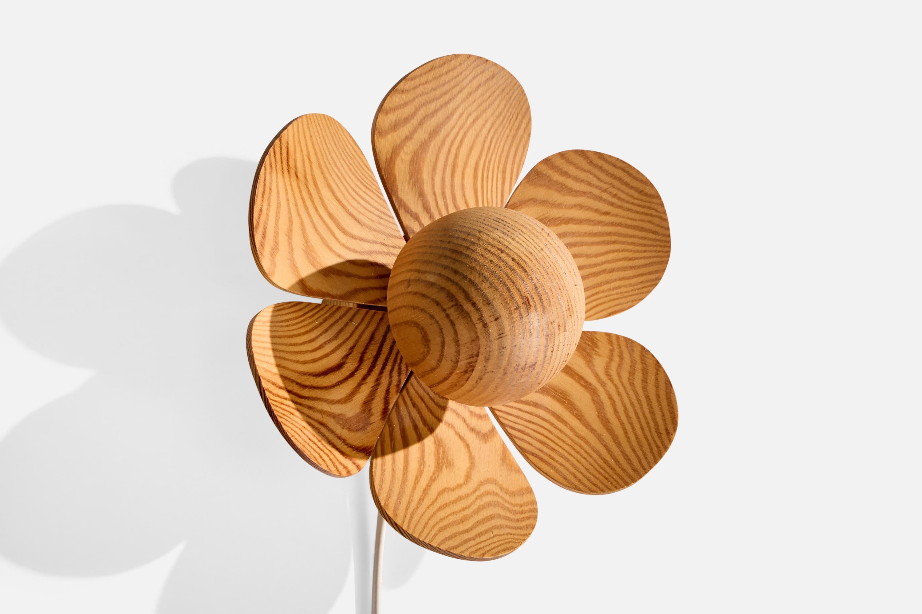 Suédois Designer suédois, lampes murales, pin, Suède, années 1970 en vente