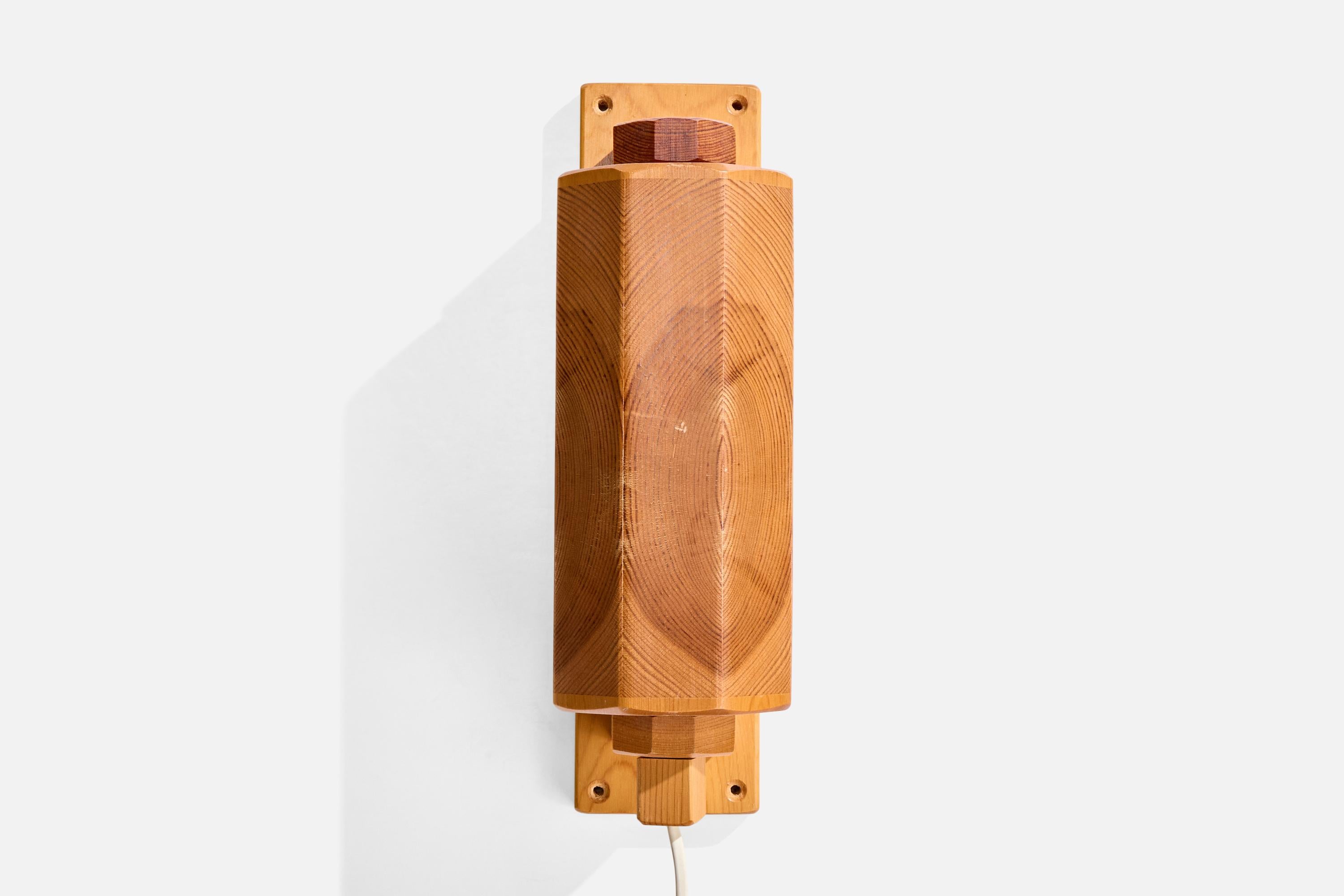 Late 20th Century Swedish Designer, Wall Lights, Pine, Sweden, 1970s For Sale