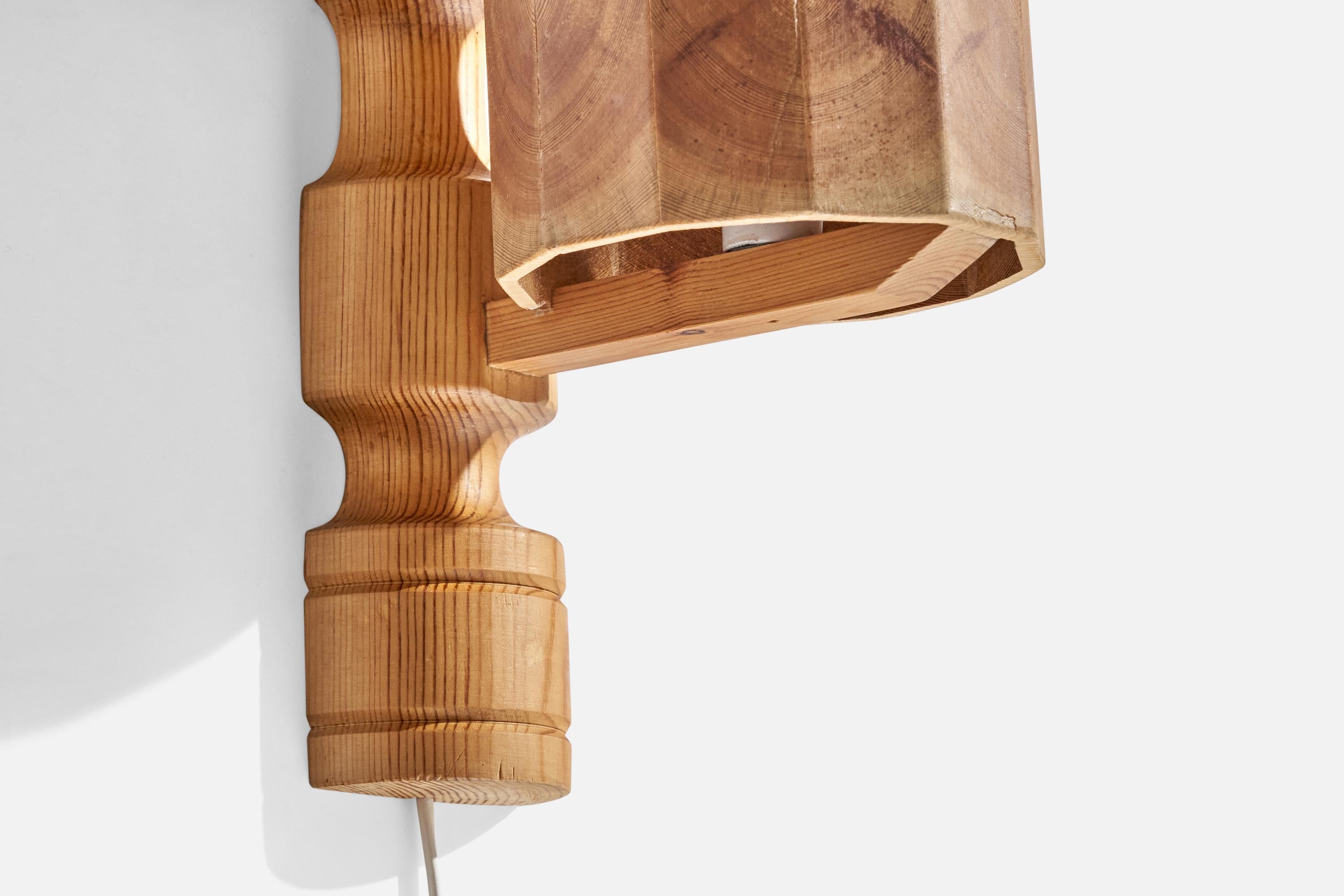 Swedish Designer, Wall Lights, Pine, Sweden, 1970s For Sale 3