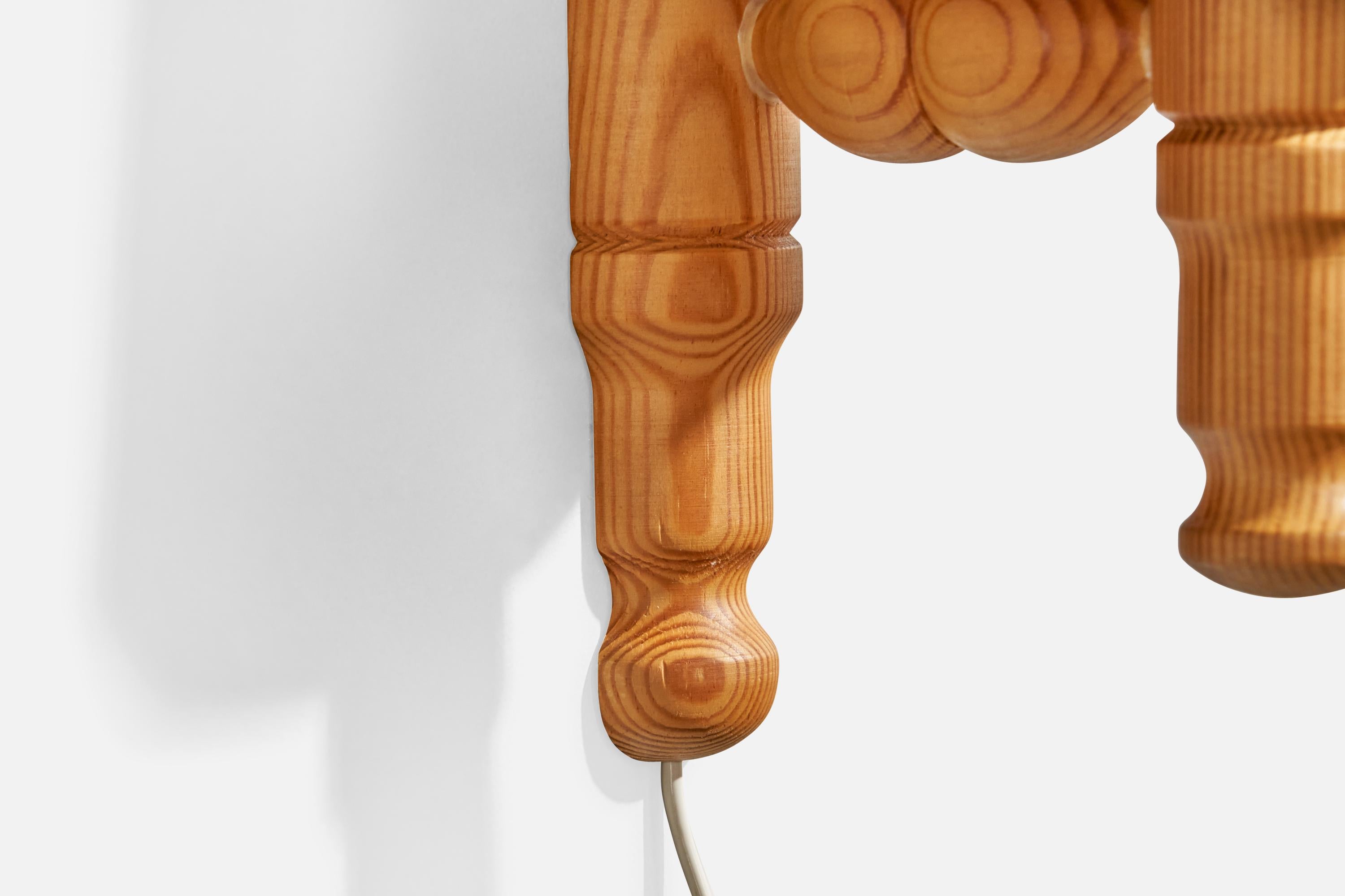 Swedish Designer, Wall Lights, Pine, Sweden, 1970s For Sale 3