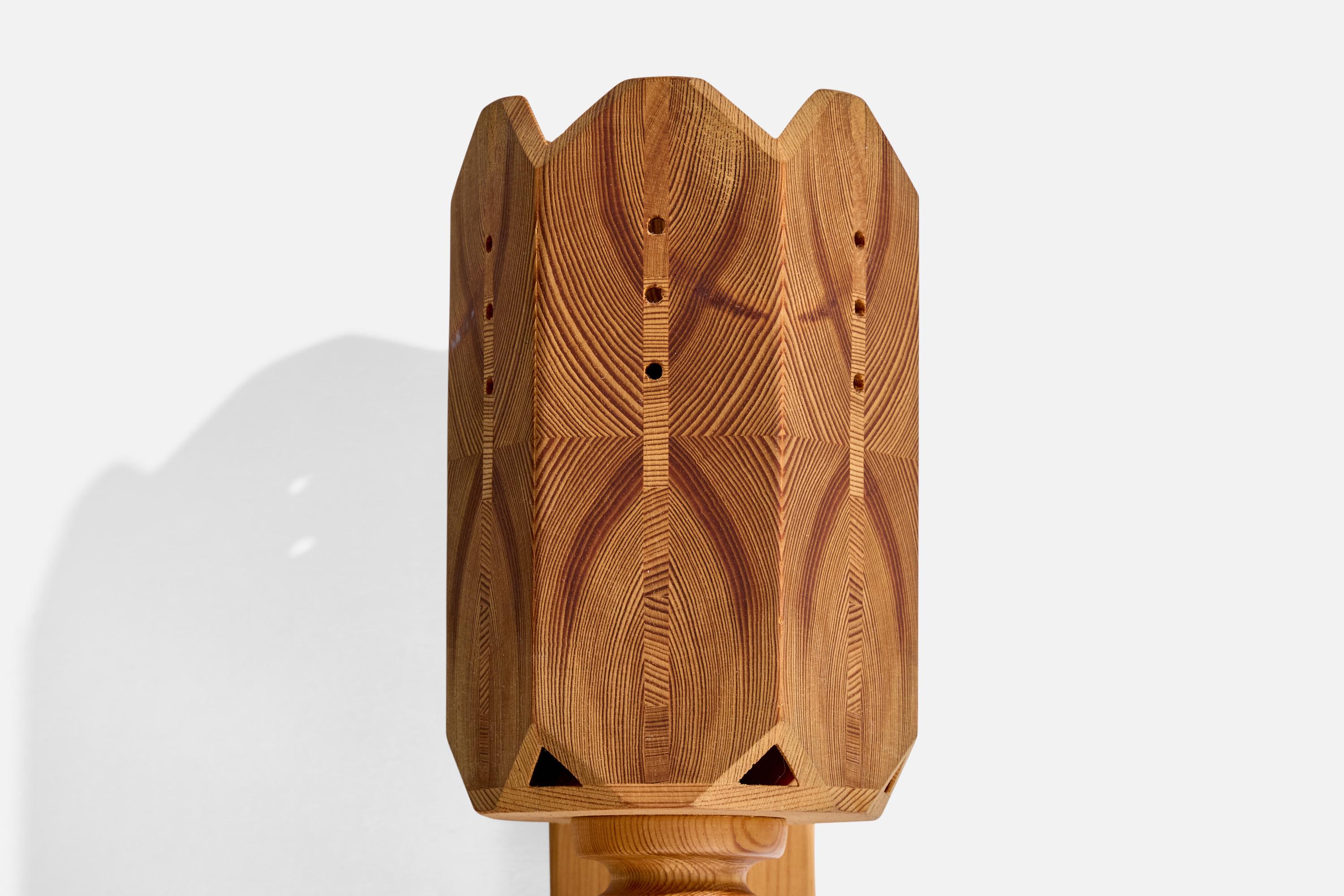 Swedish Designer, Wall Lights, Pine, Sweden, 1970s en vente 1