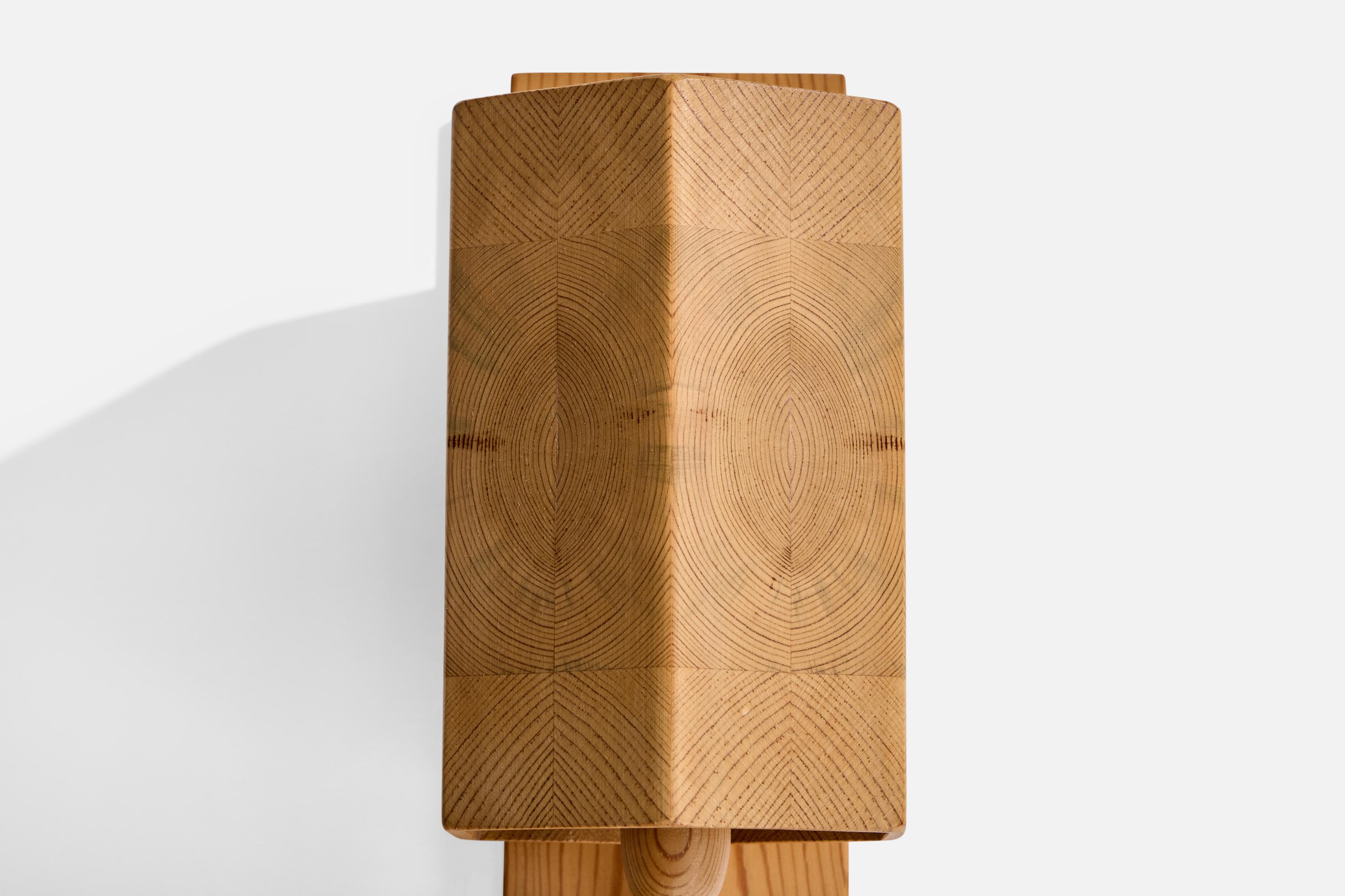 Swedish Designer, Wall Lights, Pine, Sweden, 1970s en vente 1