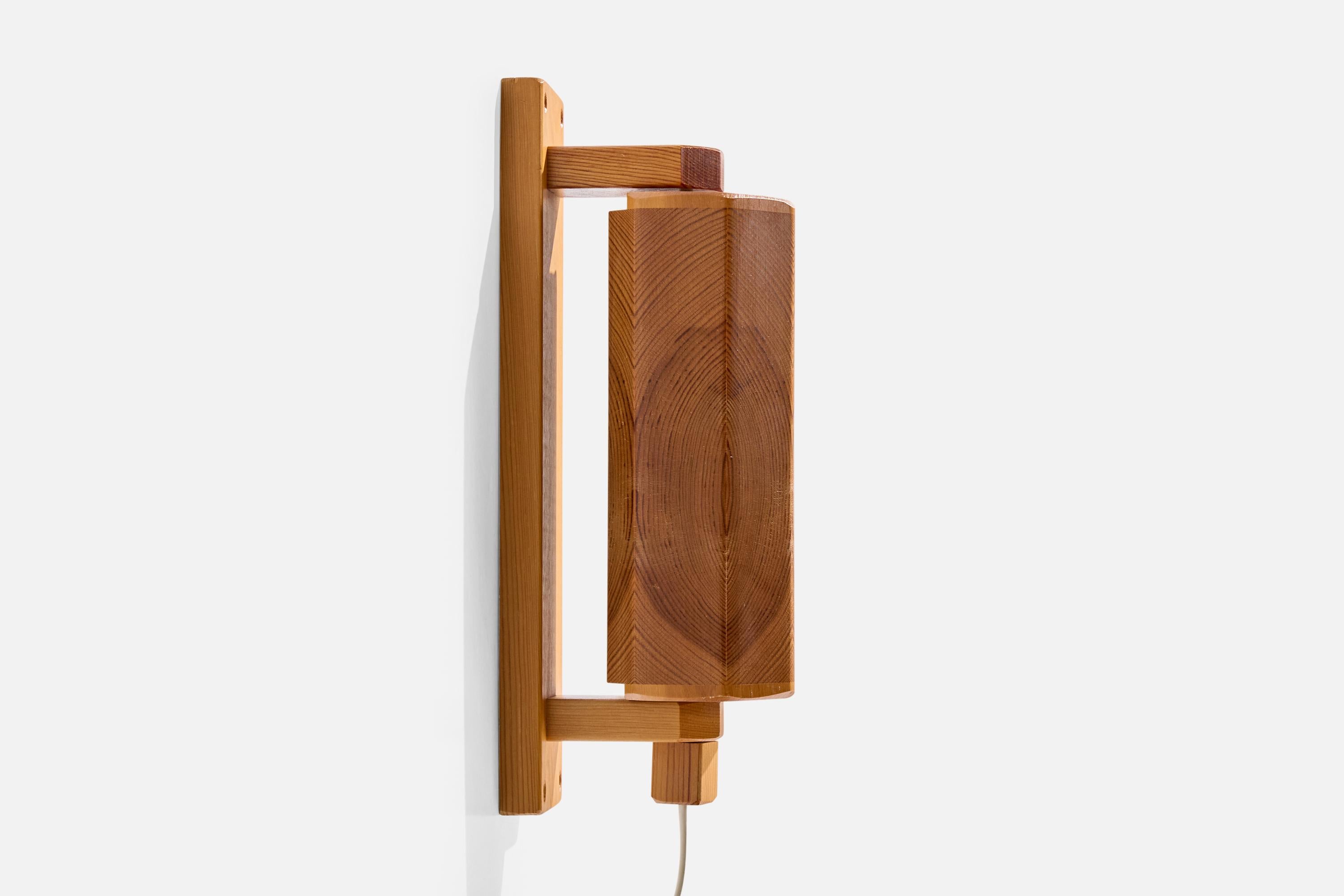 Swedish Designer, Wall Lights, Pine, Sweden, 1970s For Sale 2