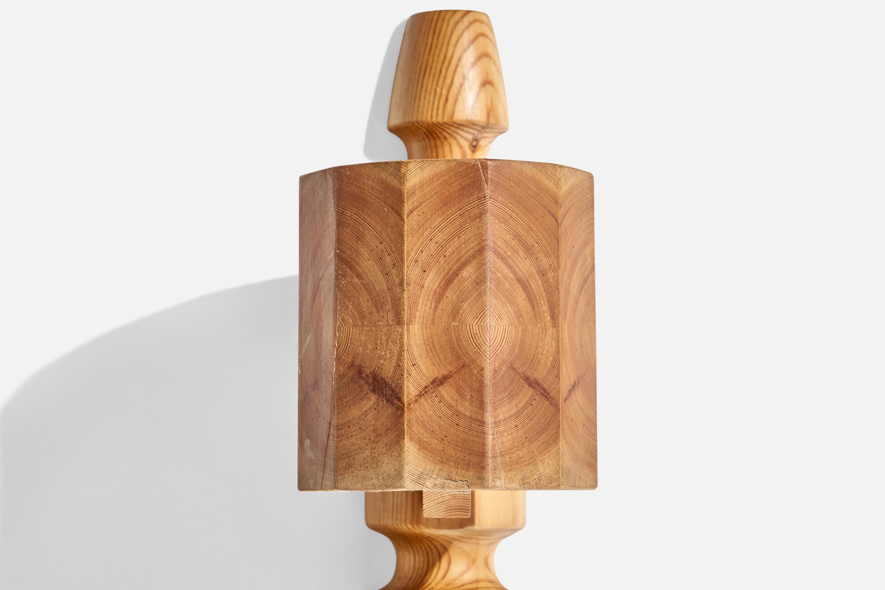 Swedish Designer, Wall Lights, Pine, Sweden, 1970s For Sale 4
