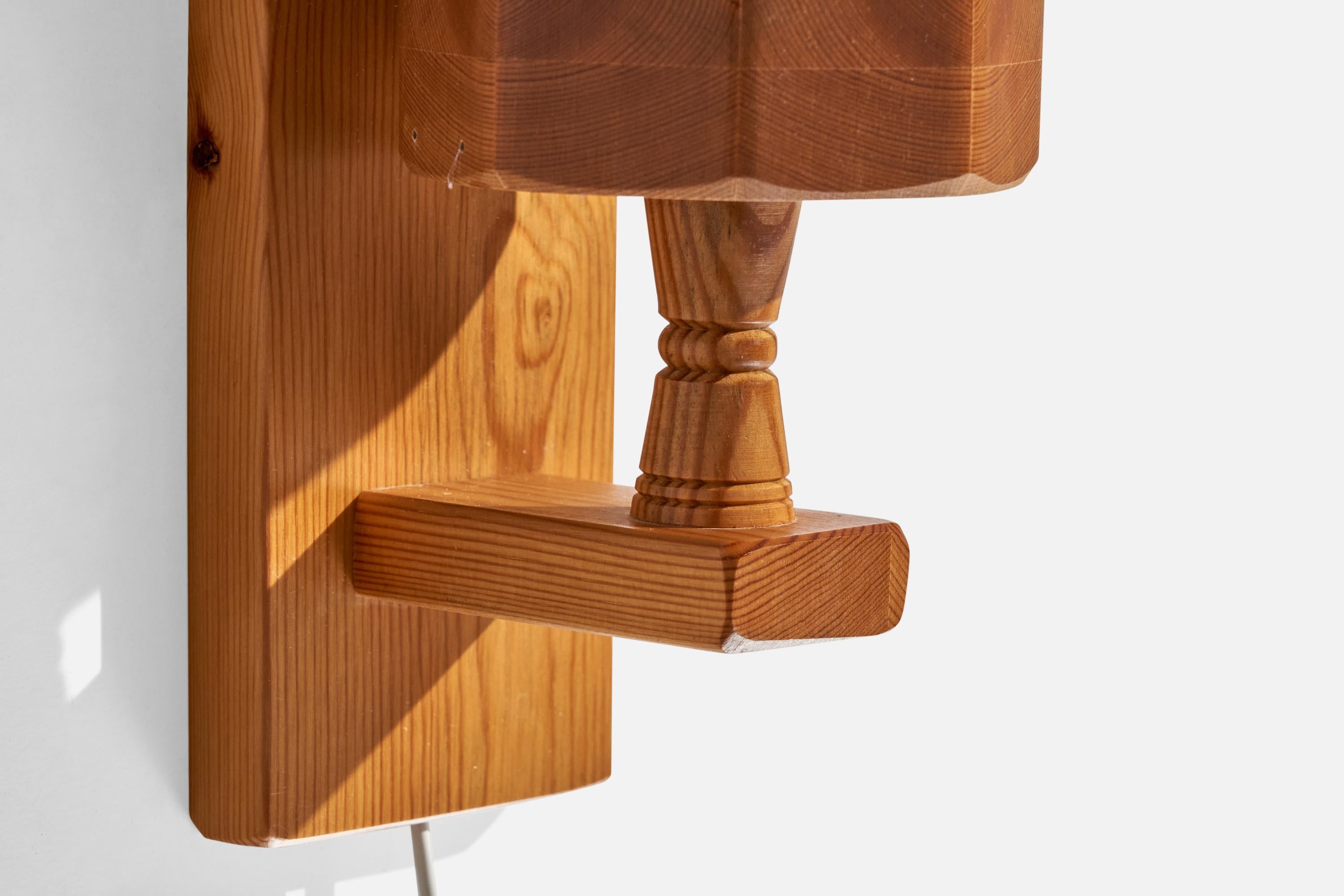 Designer suédois, lampes murales, pin, Suède, années 1970 en vente 2