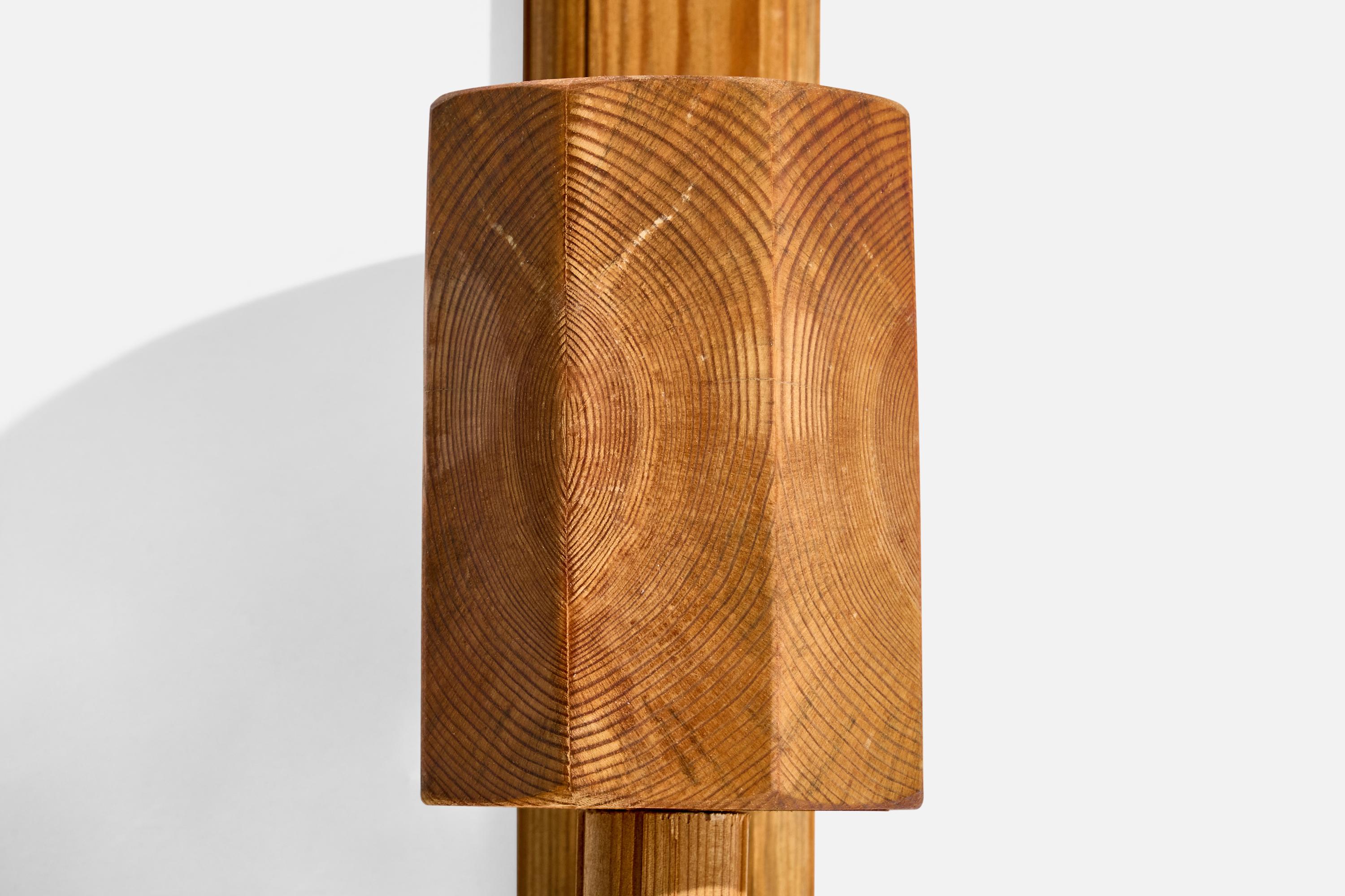 Swedish Designer, Wall Lights, Pine, Sweden, 1970s For Sale 2